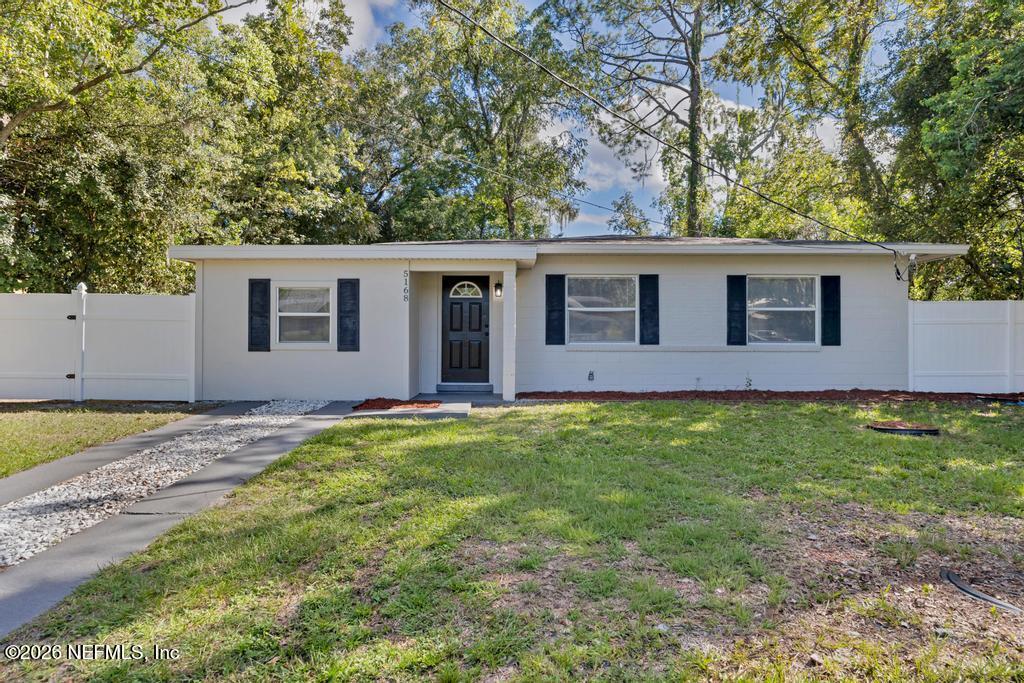 5168 Admiral Drive — photo