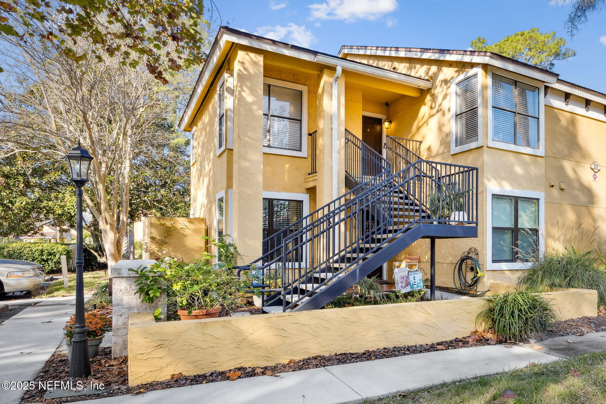 831 Shoreline Circle — photo