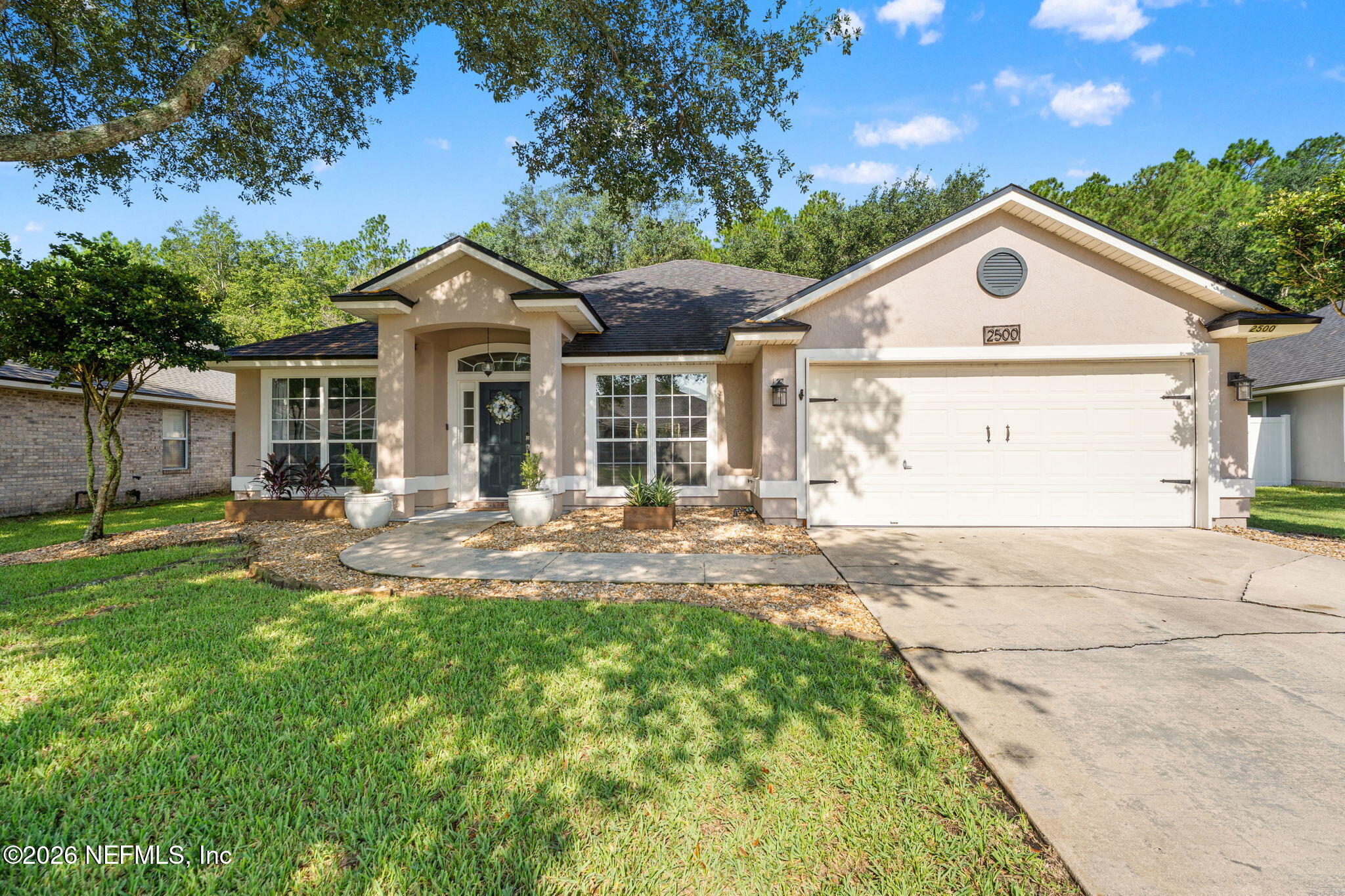 2500 Cedar Trace Drive W — photo
