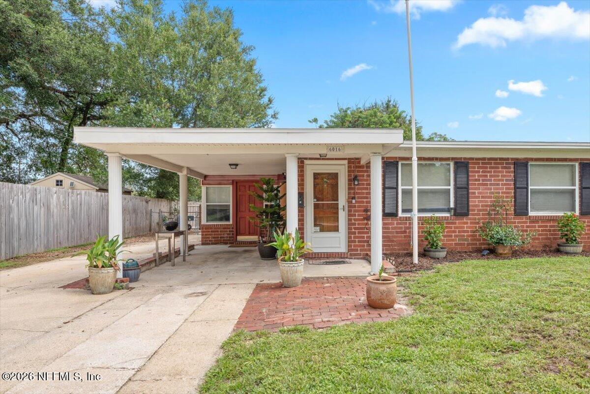 6016 Holly Bay Court — photo