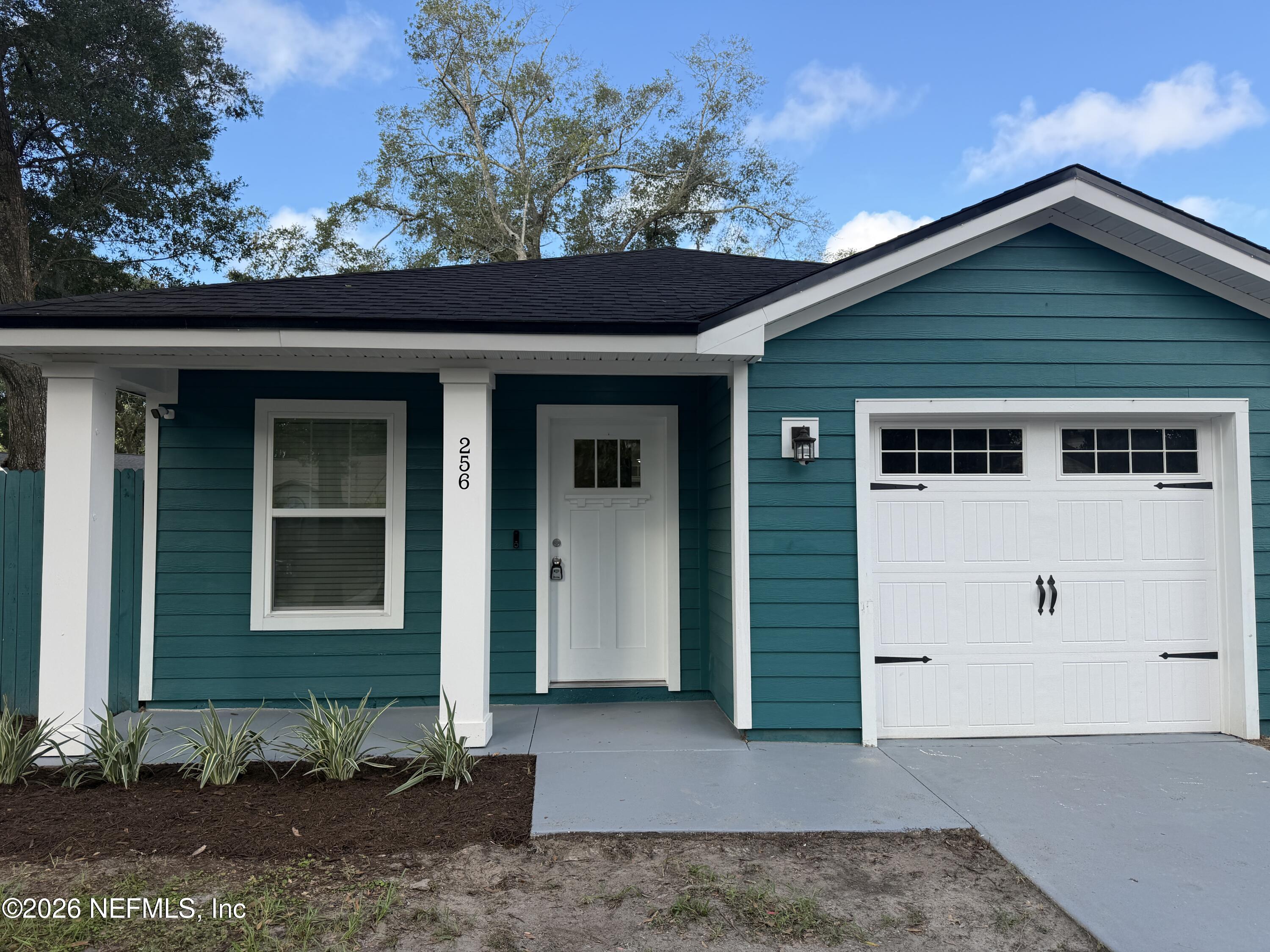 256 Aquarius Circle N — photo