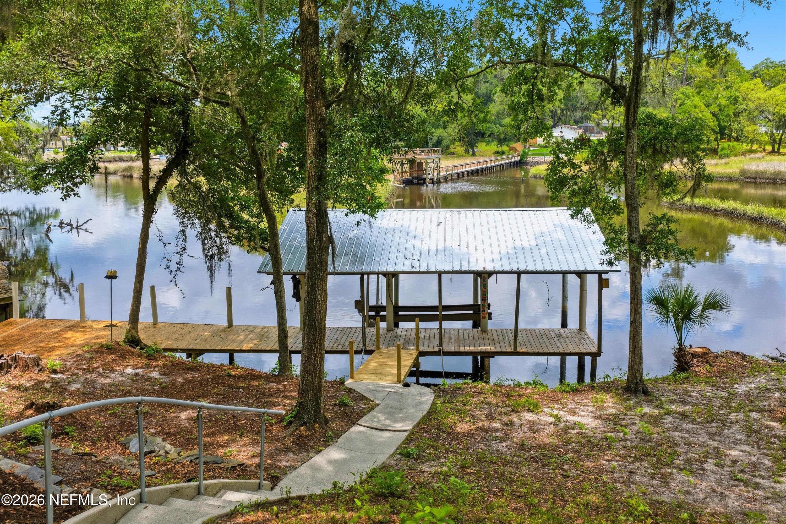 360 Tidewater Drive — photo