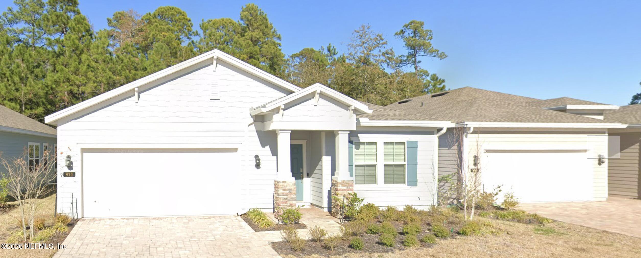 911 Colon Lane — photo