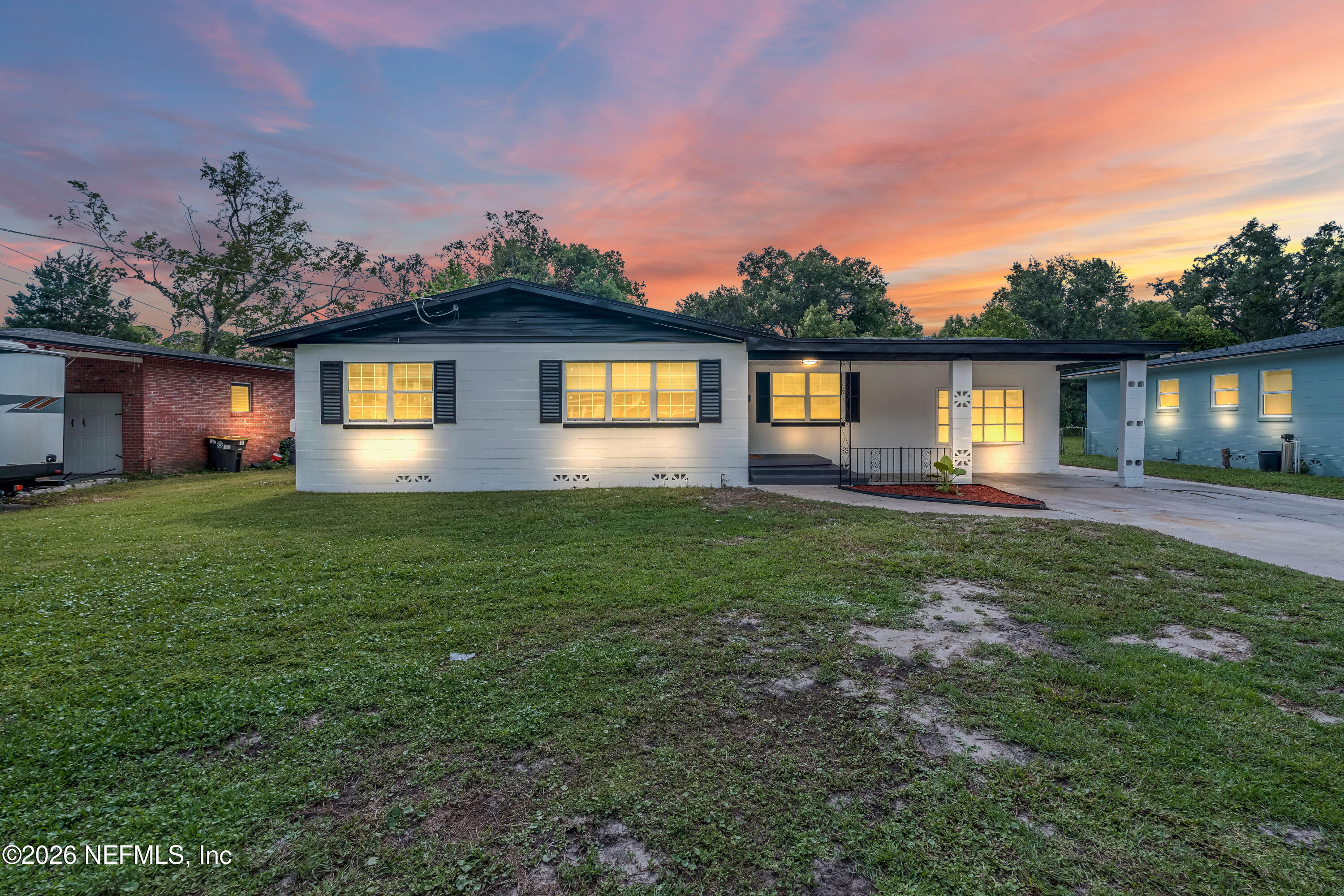 7456 Greenway Drive — photo