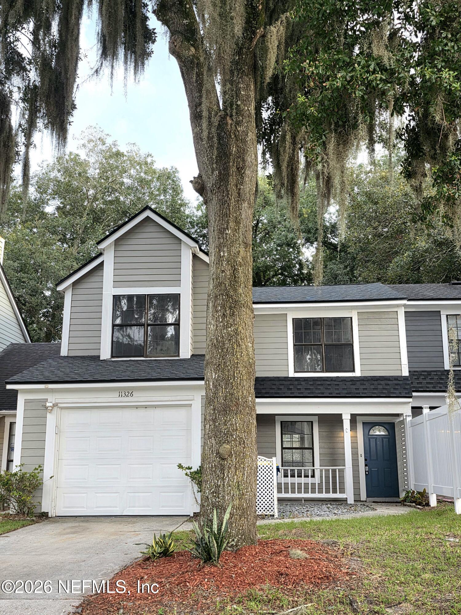 11326 Trotting Horse Lane S — photo