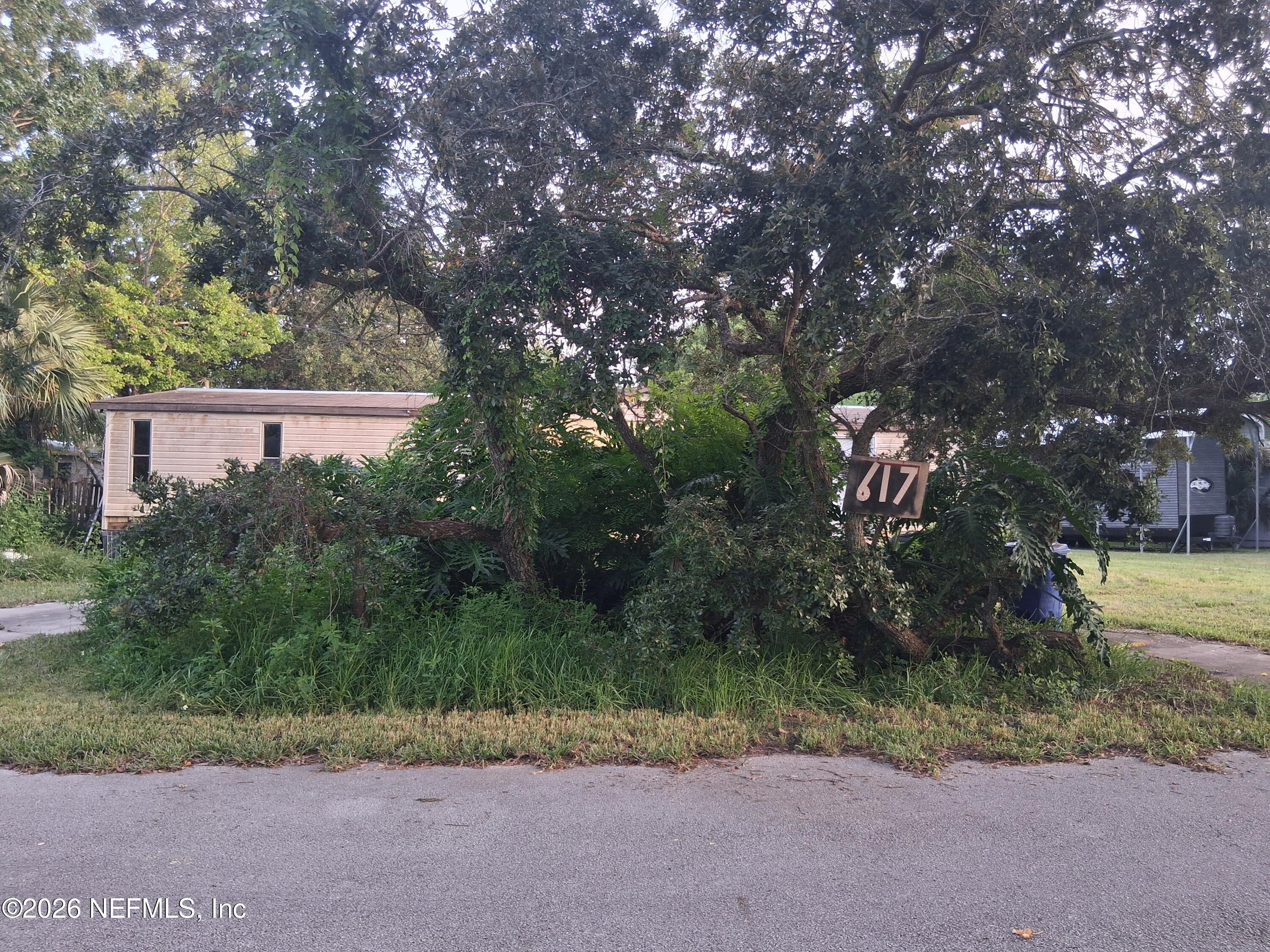 617 Coral Circle — photo