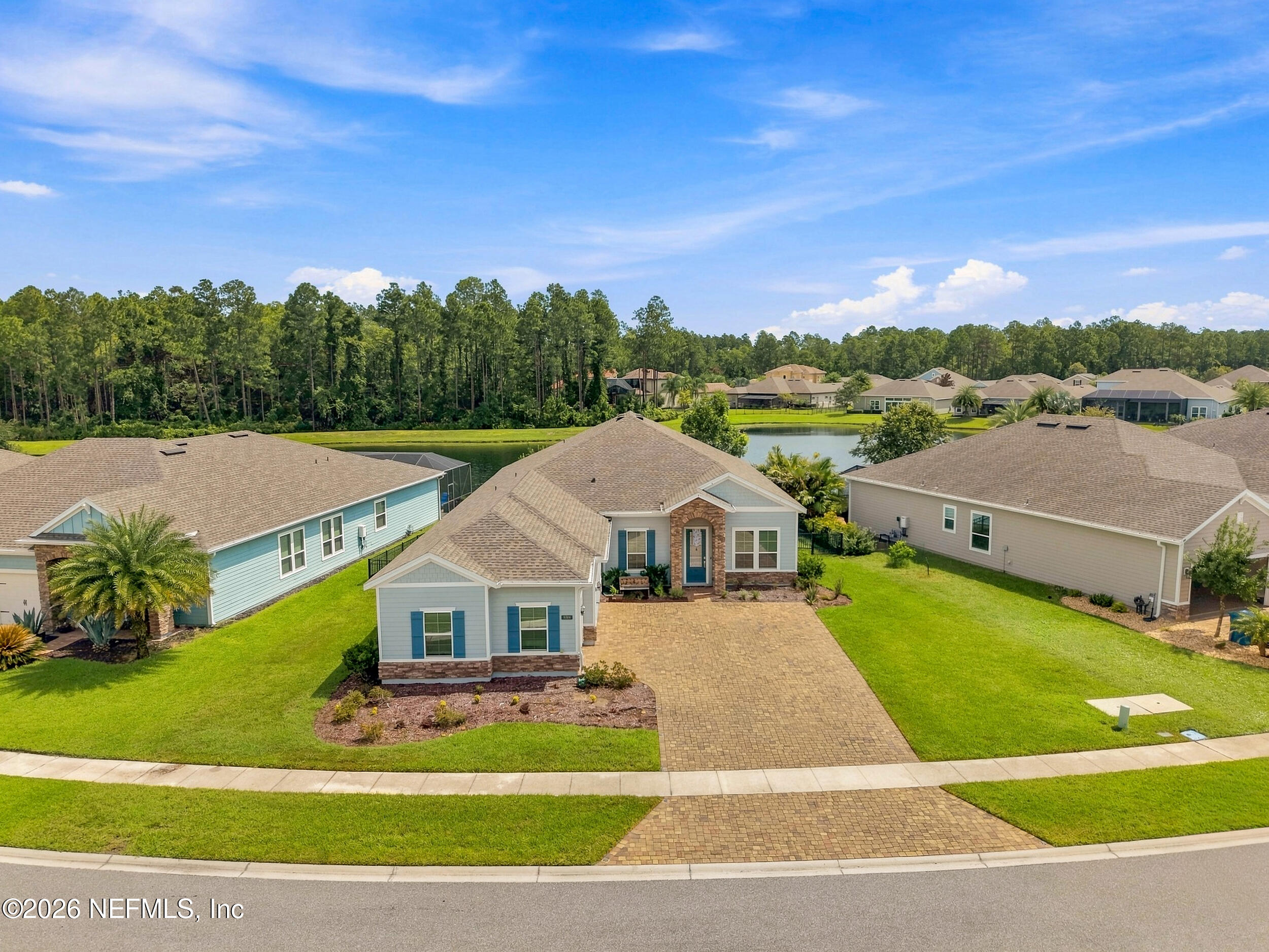 559 Glorieta Drive — photo