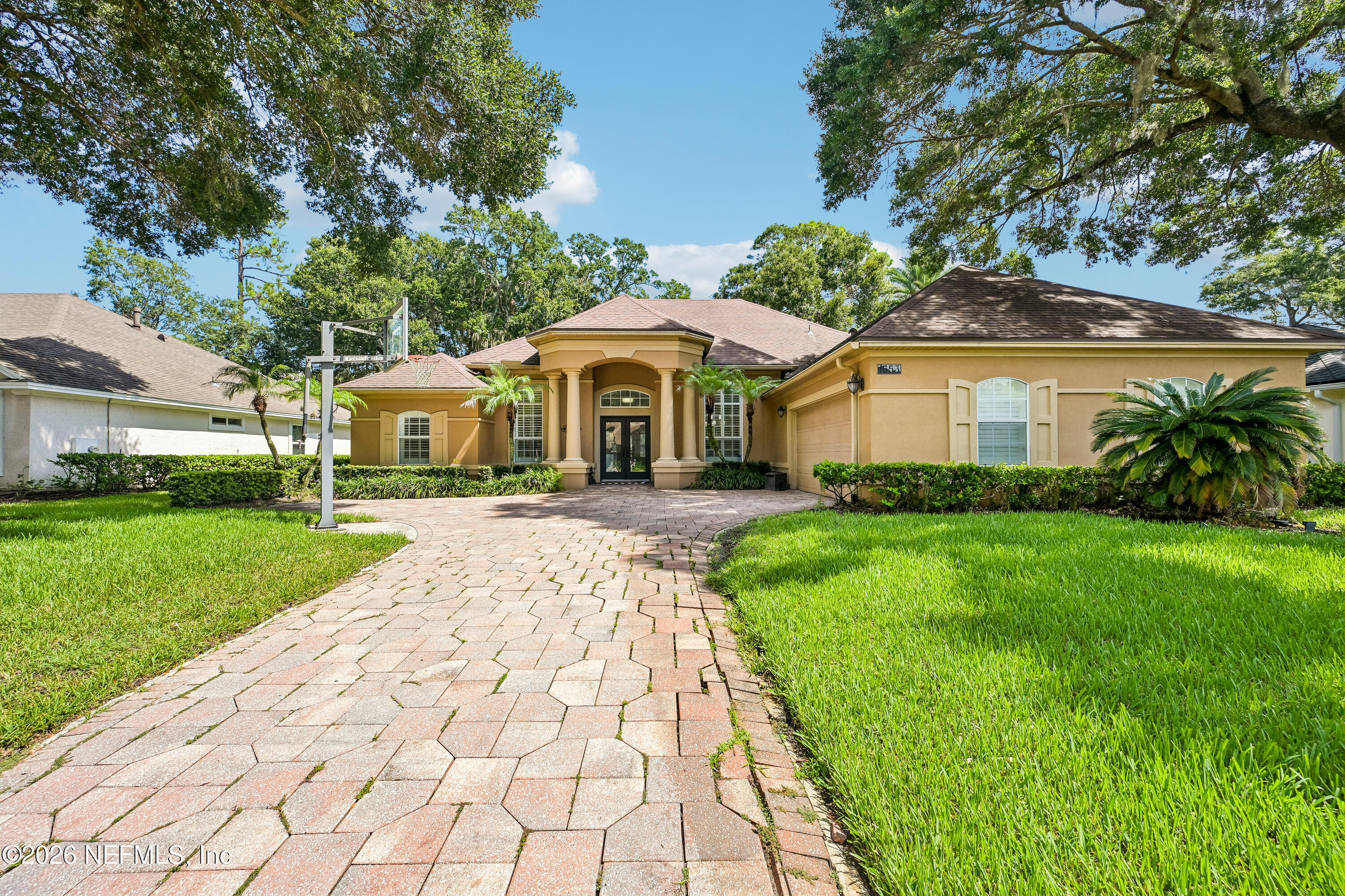 1553 Nottingham Knoll Drive — photo