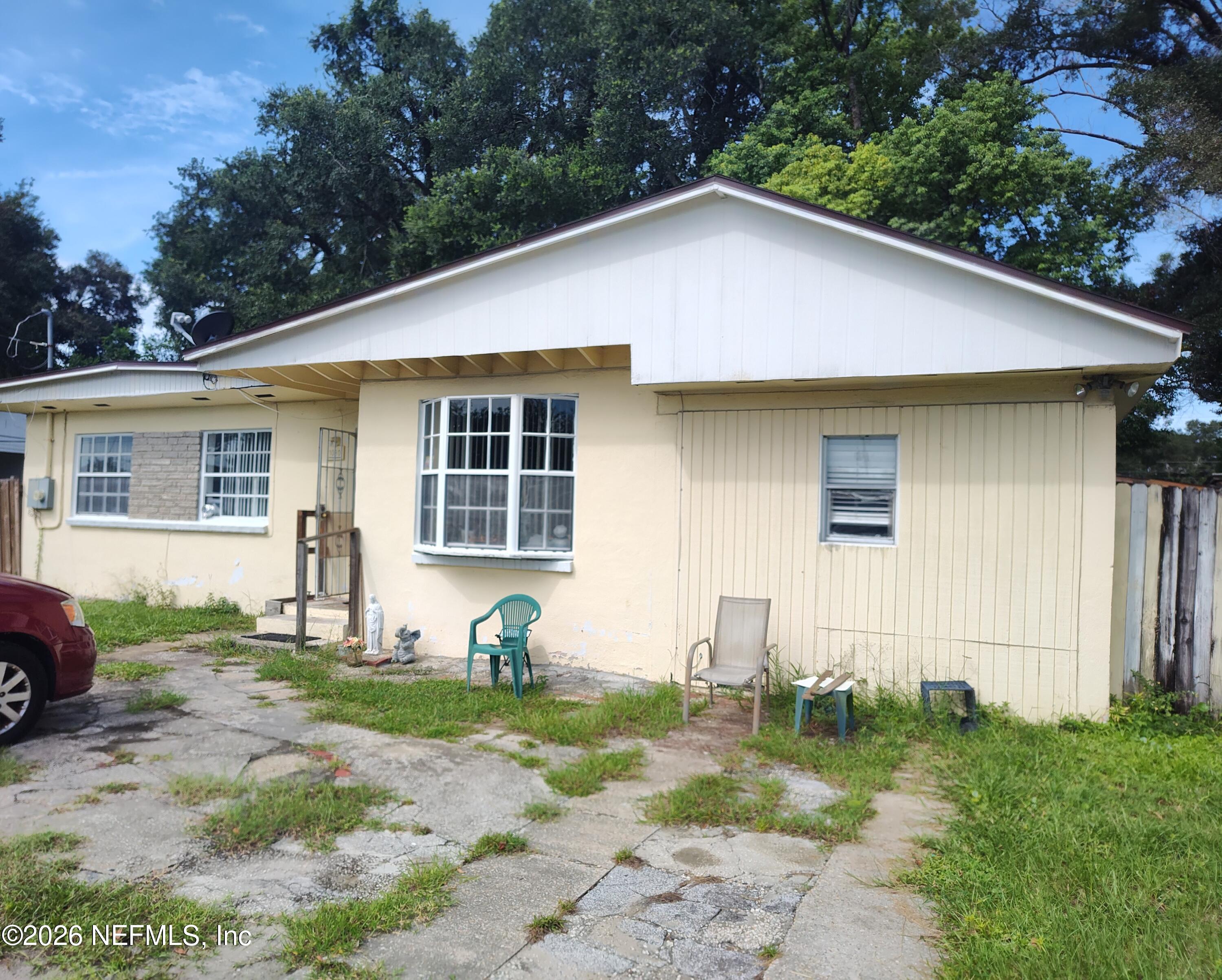 1080 Eastdale Street — photo