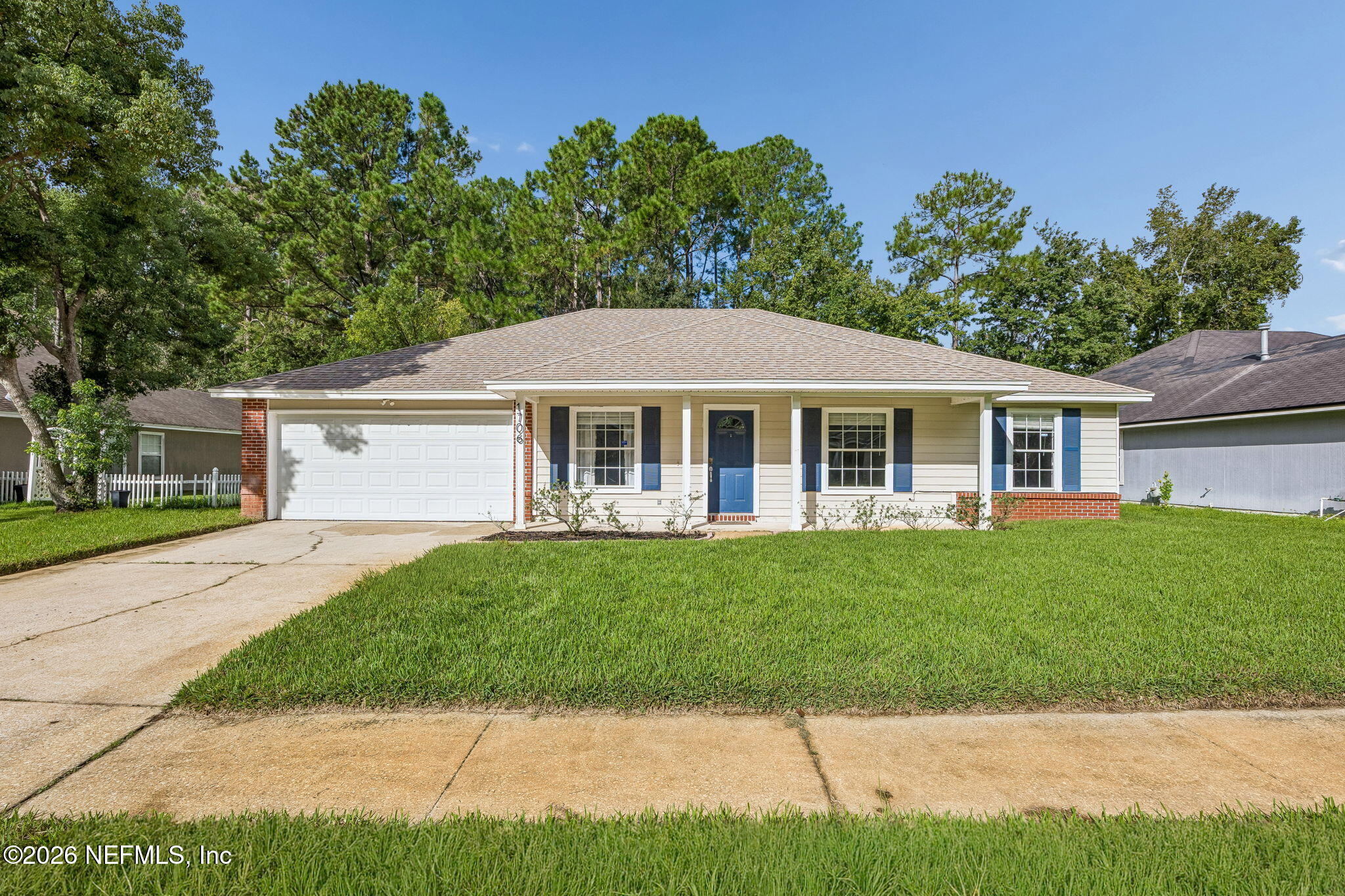 1706 Aston Hall Drive E — photo
