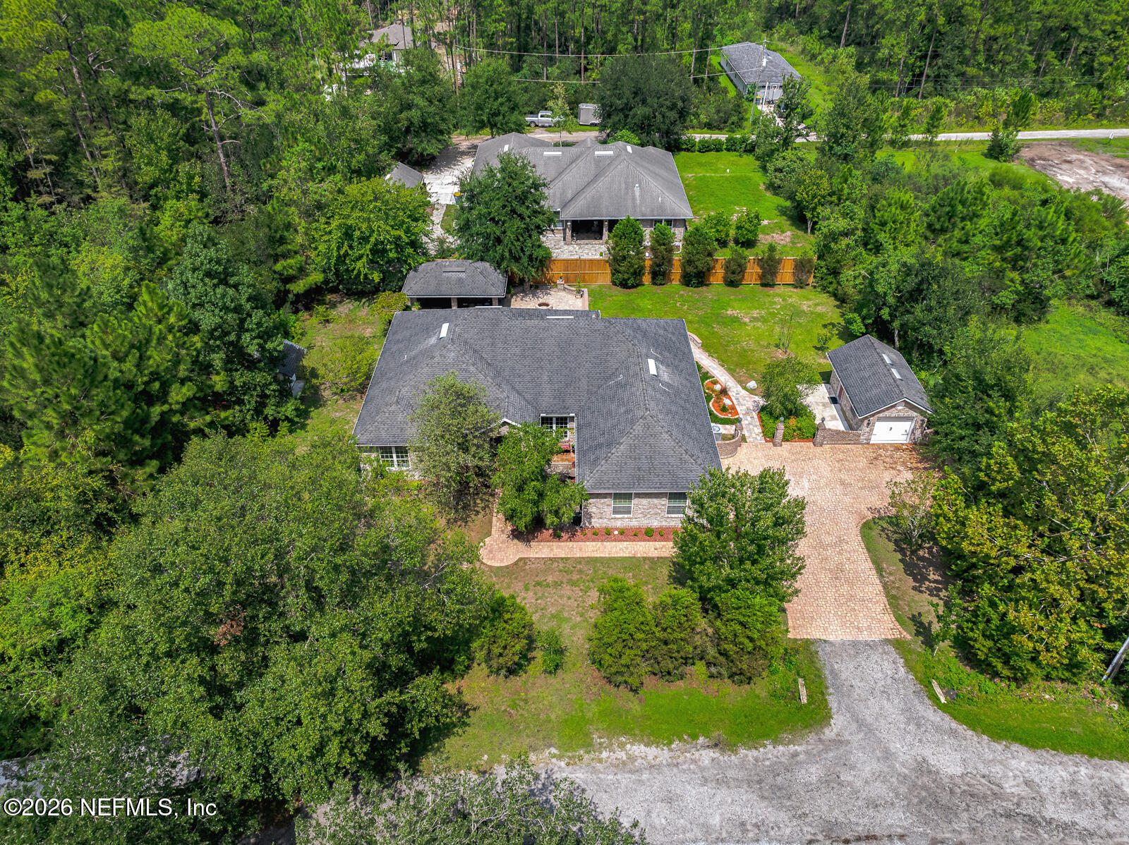 13545 Macapa Road — photo