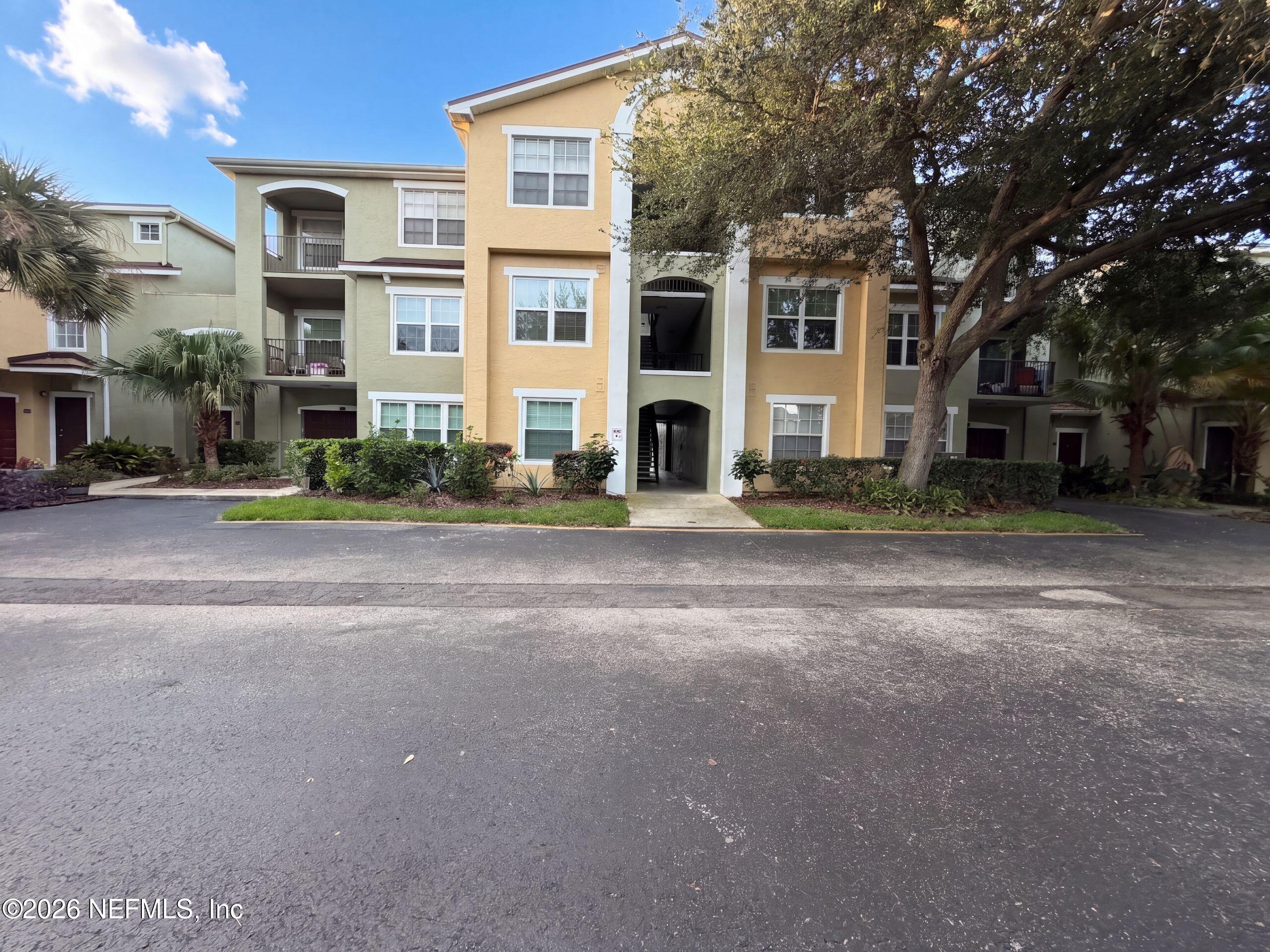 4035 Grande Vista Boulevard 303 — photo