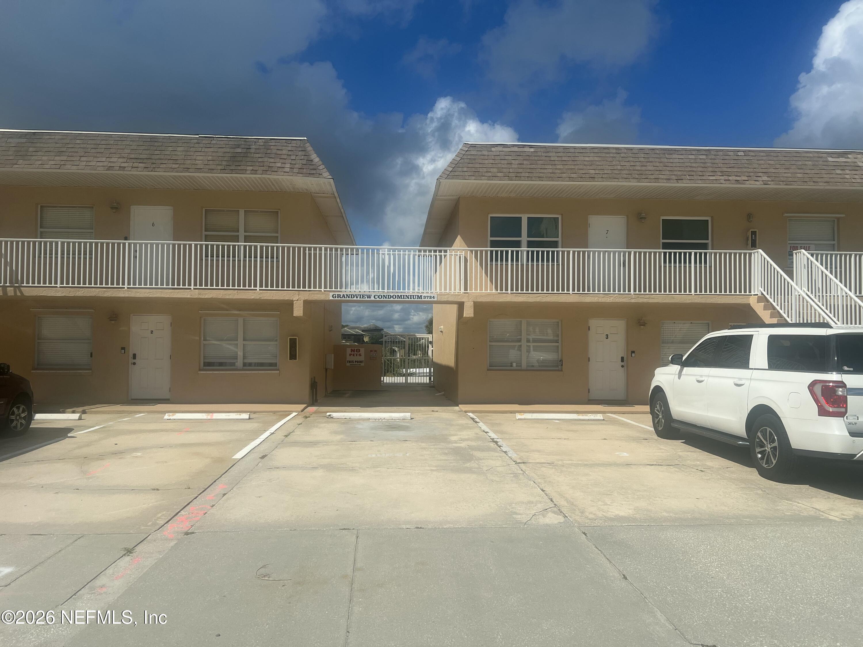 3724 S Atlantic Avenue 7 — photo