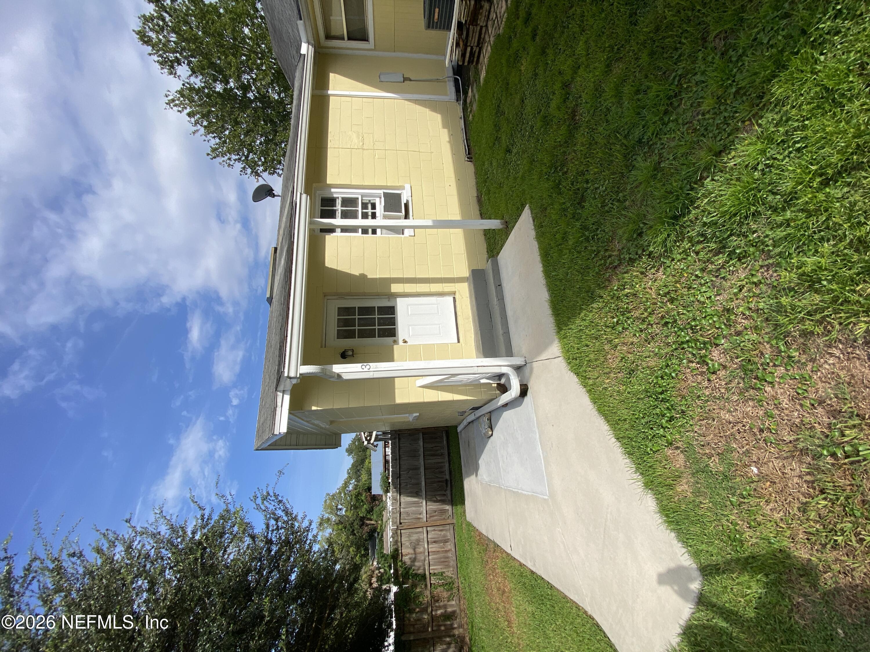 1535 Parkwood Street 3 — photo