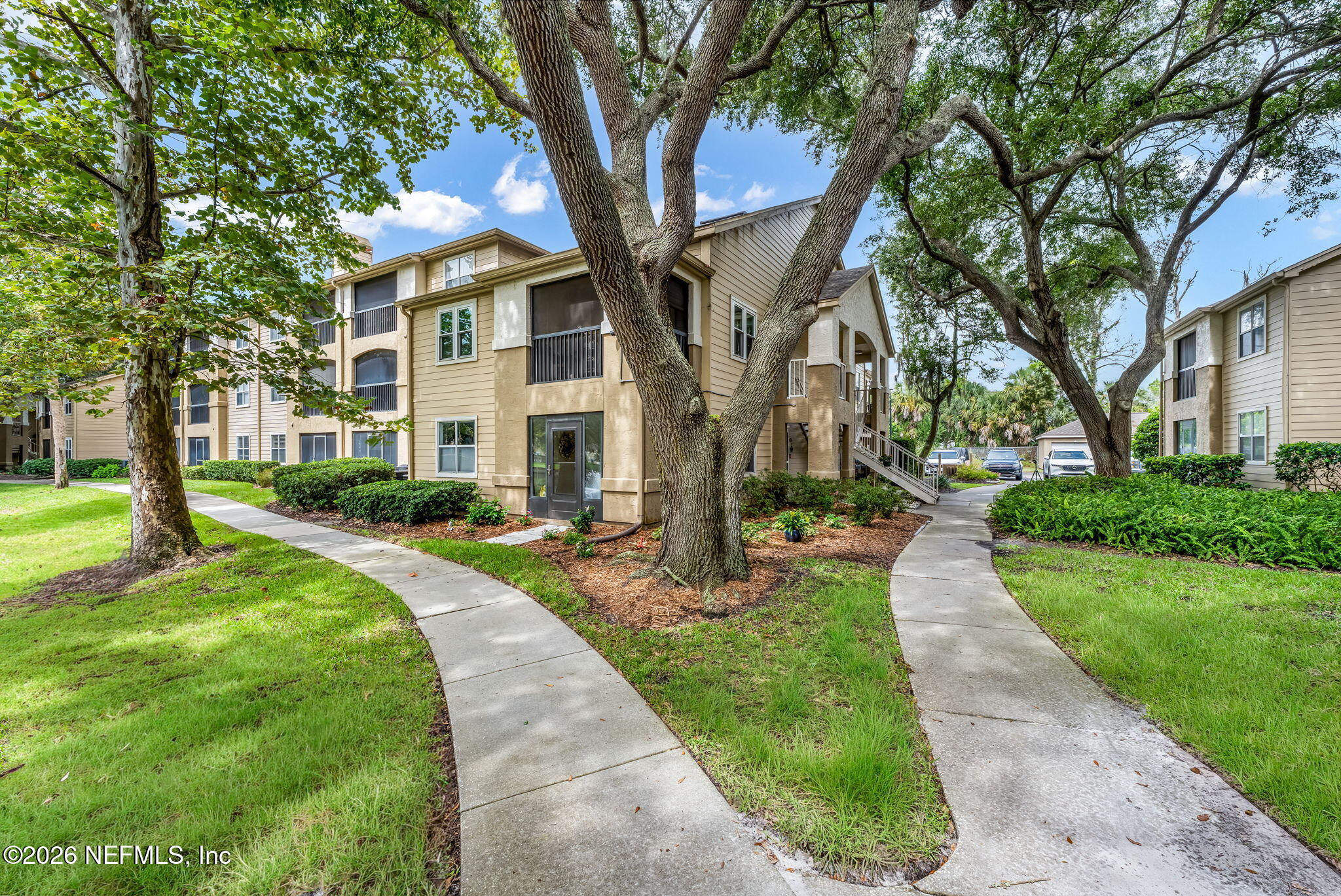 9 Arbor Club Drive 210 — photo