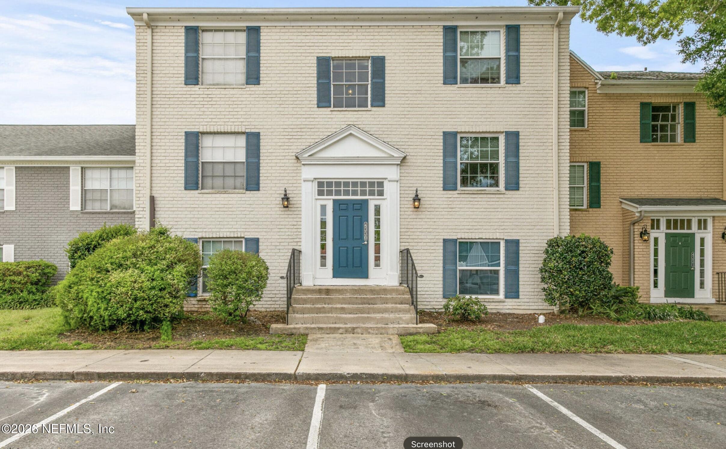 4330 Plaza Gate Lane S 102 — photo