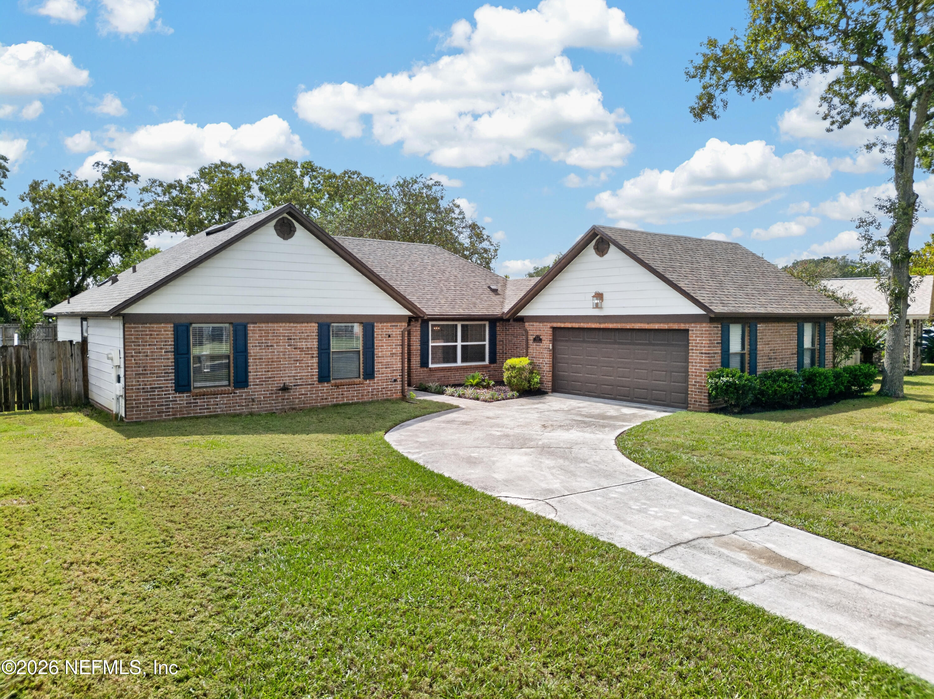 2527 Sandlewood Circle — photo