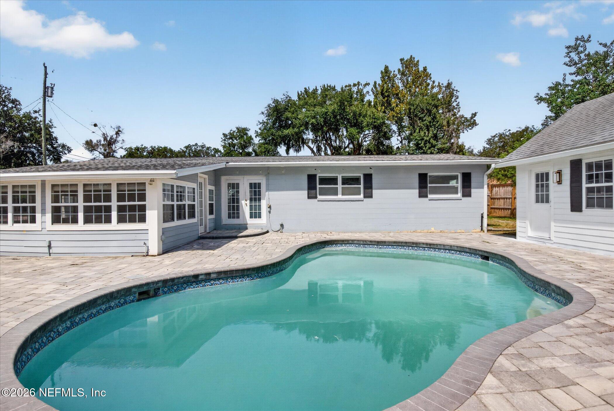 2865 Robinette Drive — photo