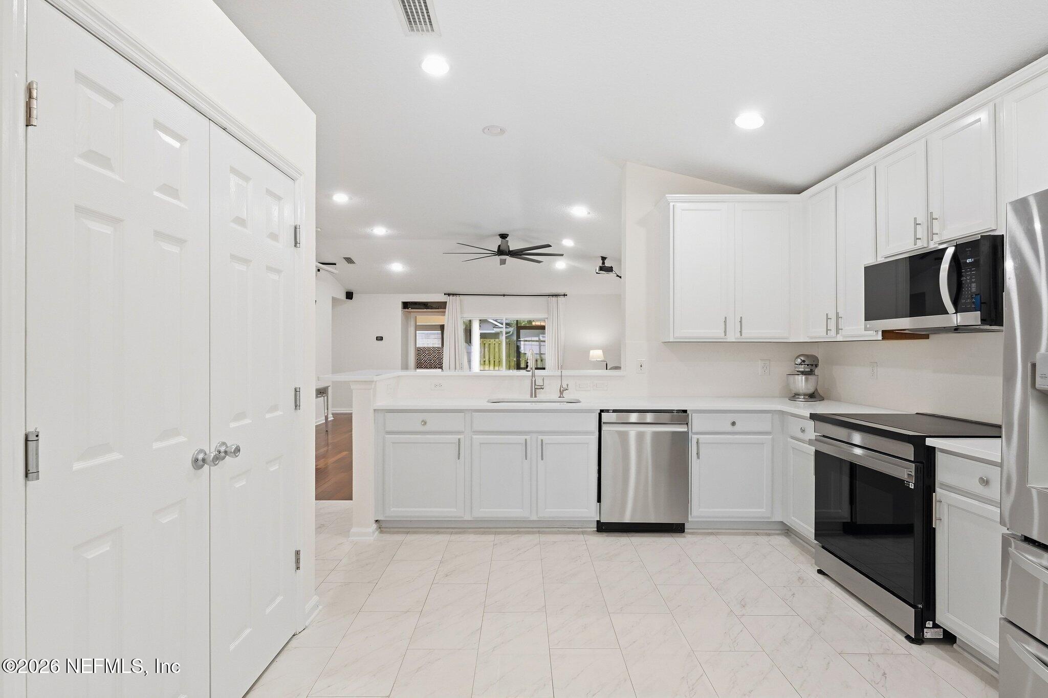 1759 Ferncreek Drive — photo