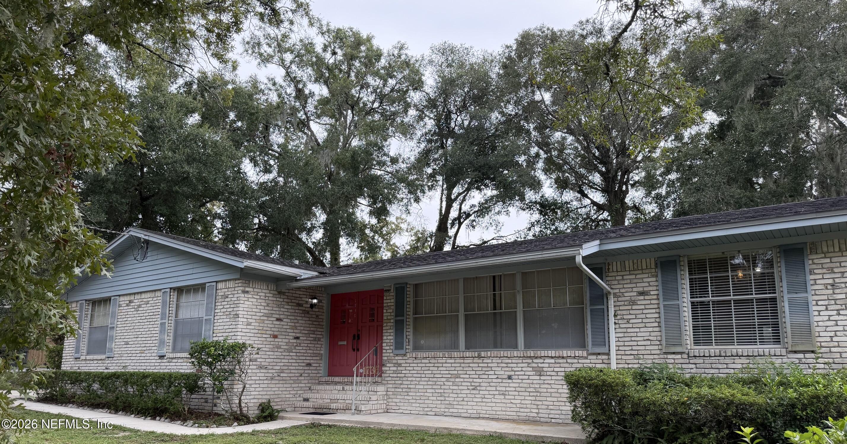 1736 Holly Oaks Ravine Drive — photo