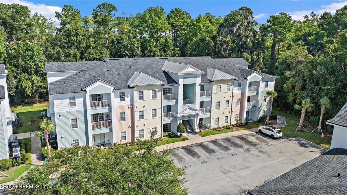 8235 Lobster Bay Court 201 — photo