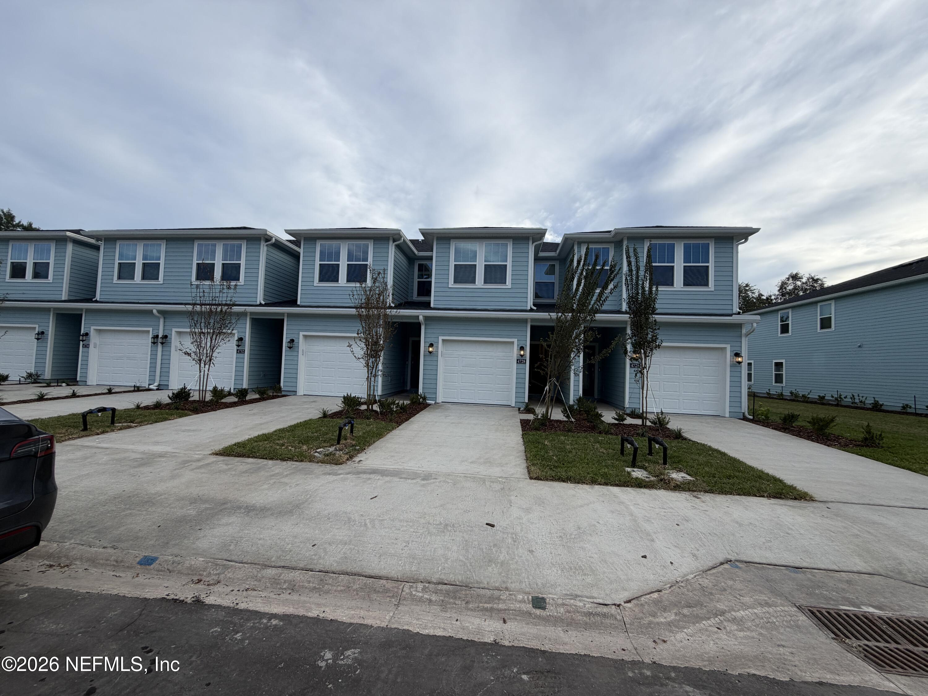 4728 Tigers Eye Court — photo