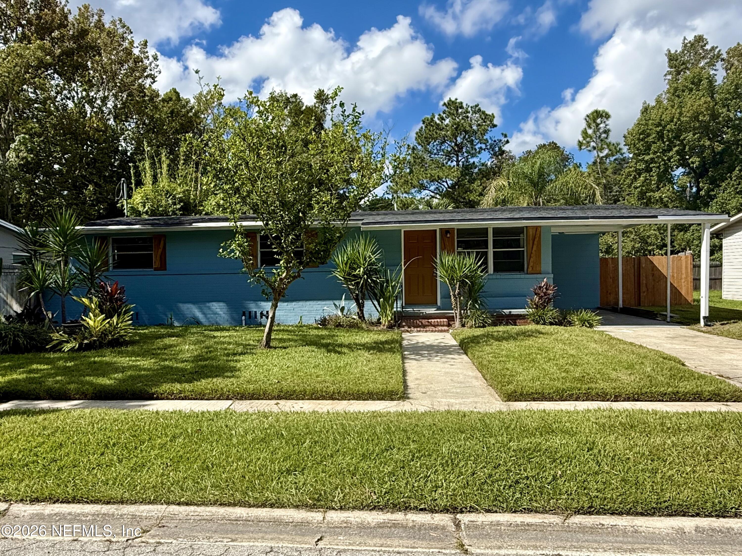 2720 Robinette Drive — photo