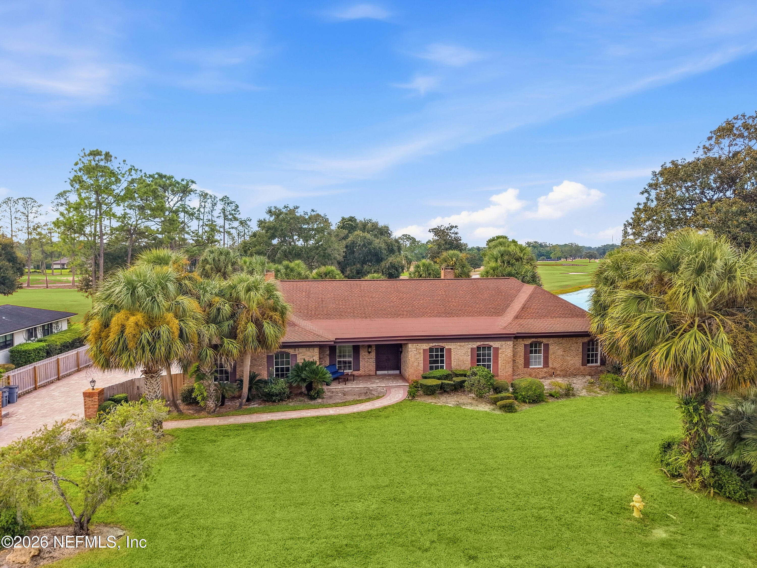 8202 Hunters Grove Road — photo