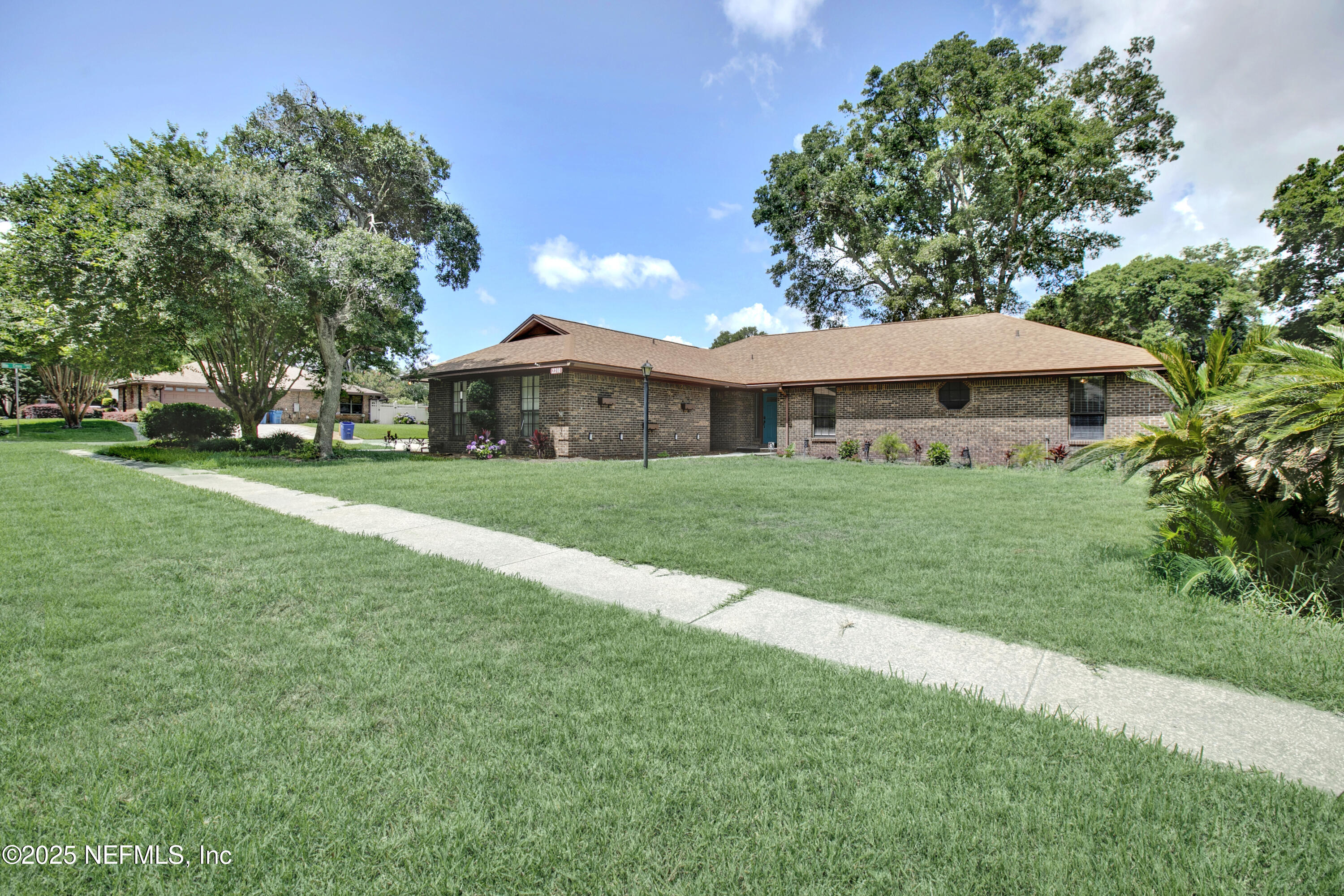 2210 Broad Water Drive — photo