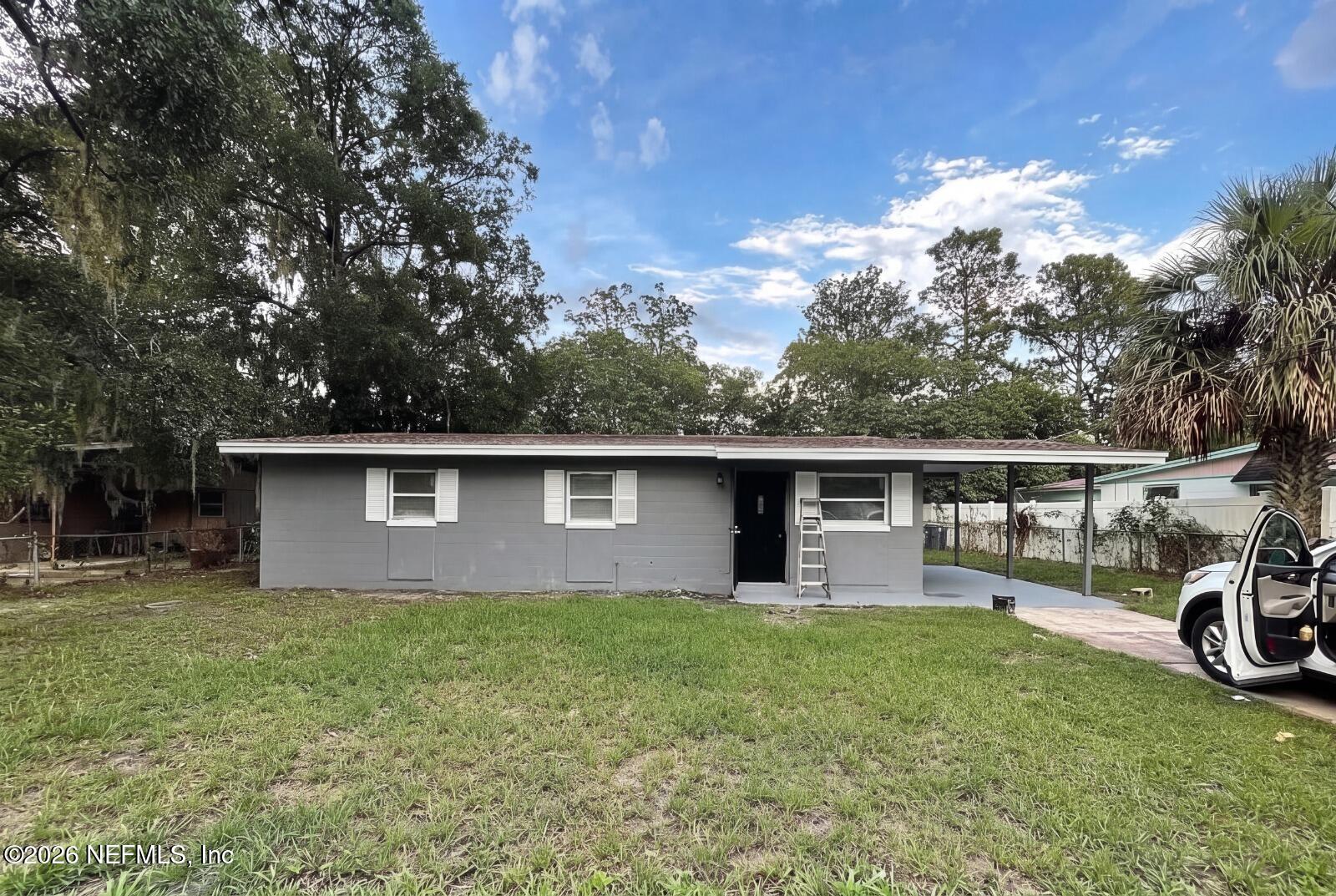 8543 Oak Leaf Road — photo