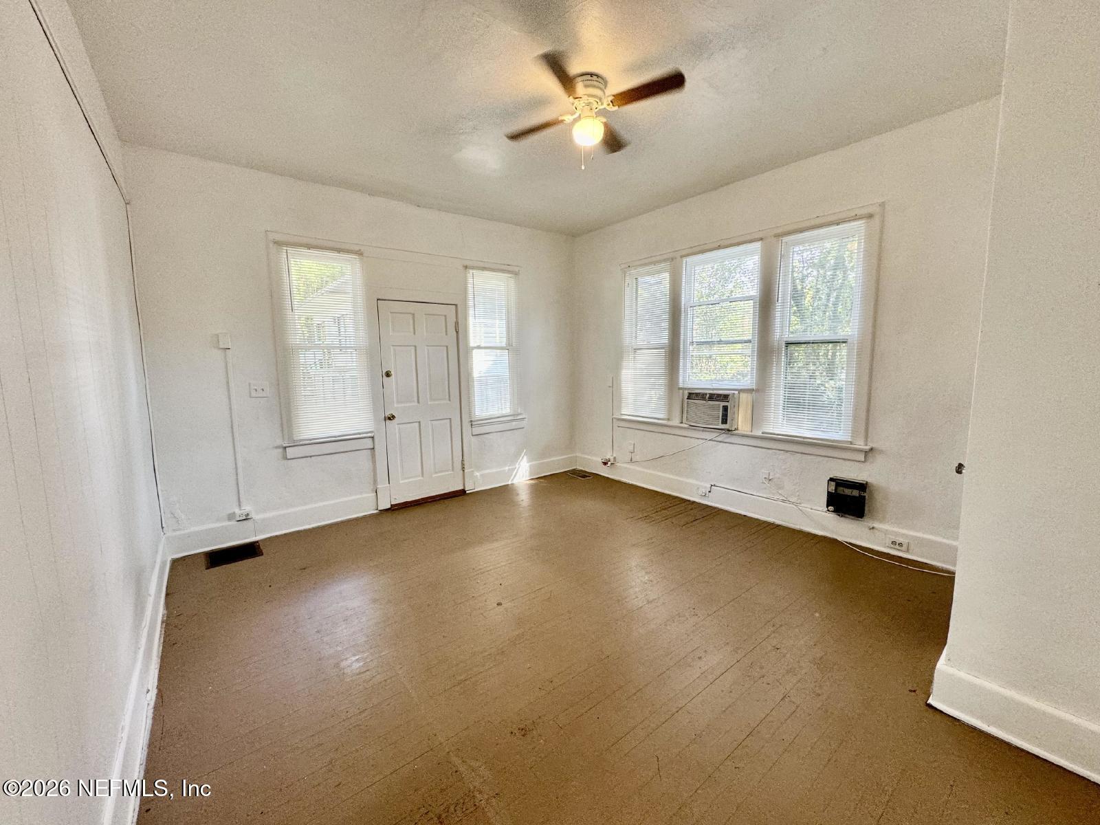 2932 Selma Street — photo