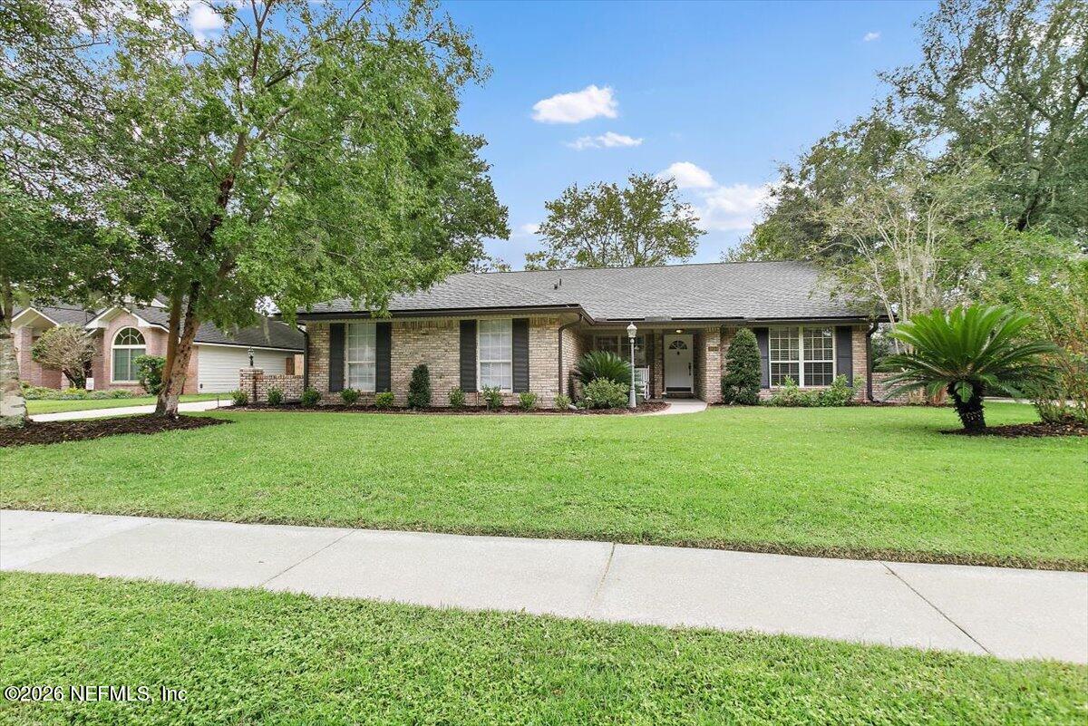3850 Marnie Place — photo
