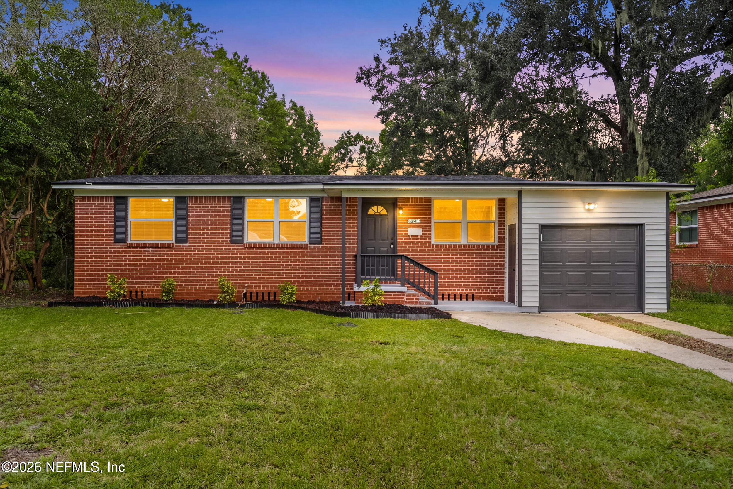 5242 Quan Drive — photo