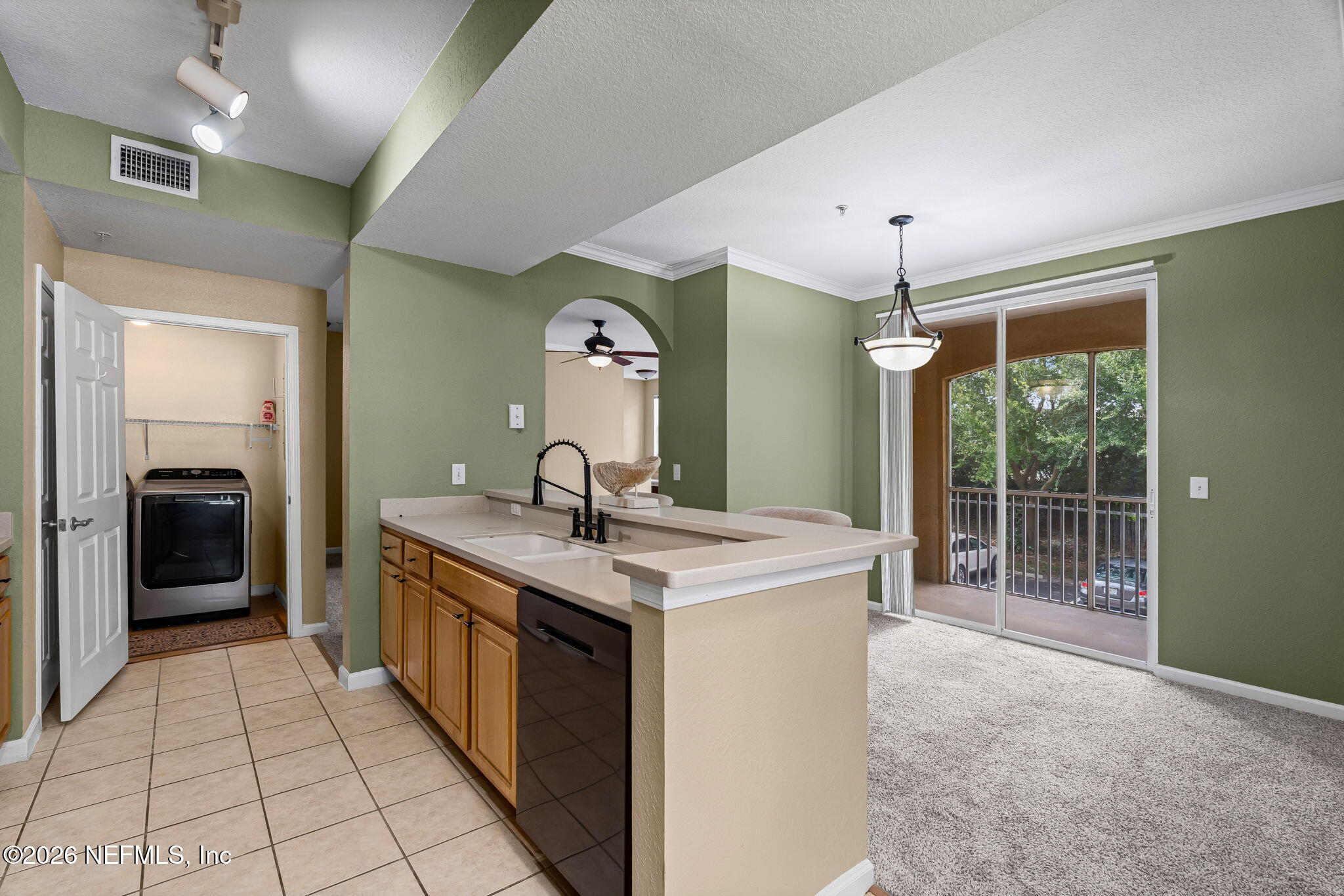 10075 N Gate Parkway N Unit 2510 — photo