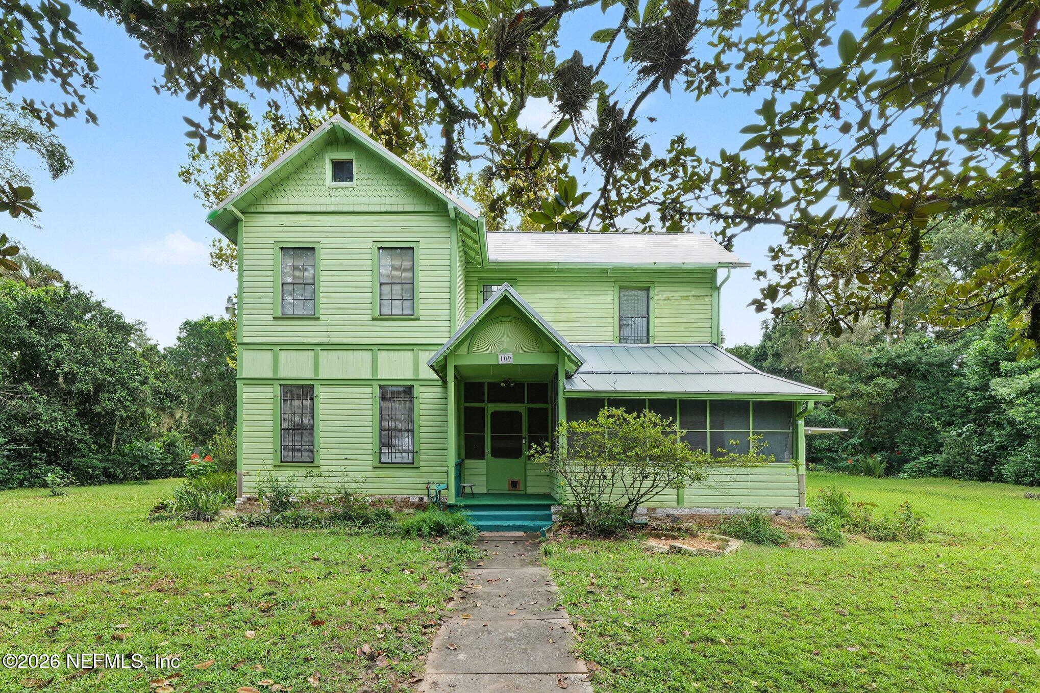 109 E Washington, Interlachen, FL 32148 — photo 2