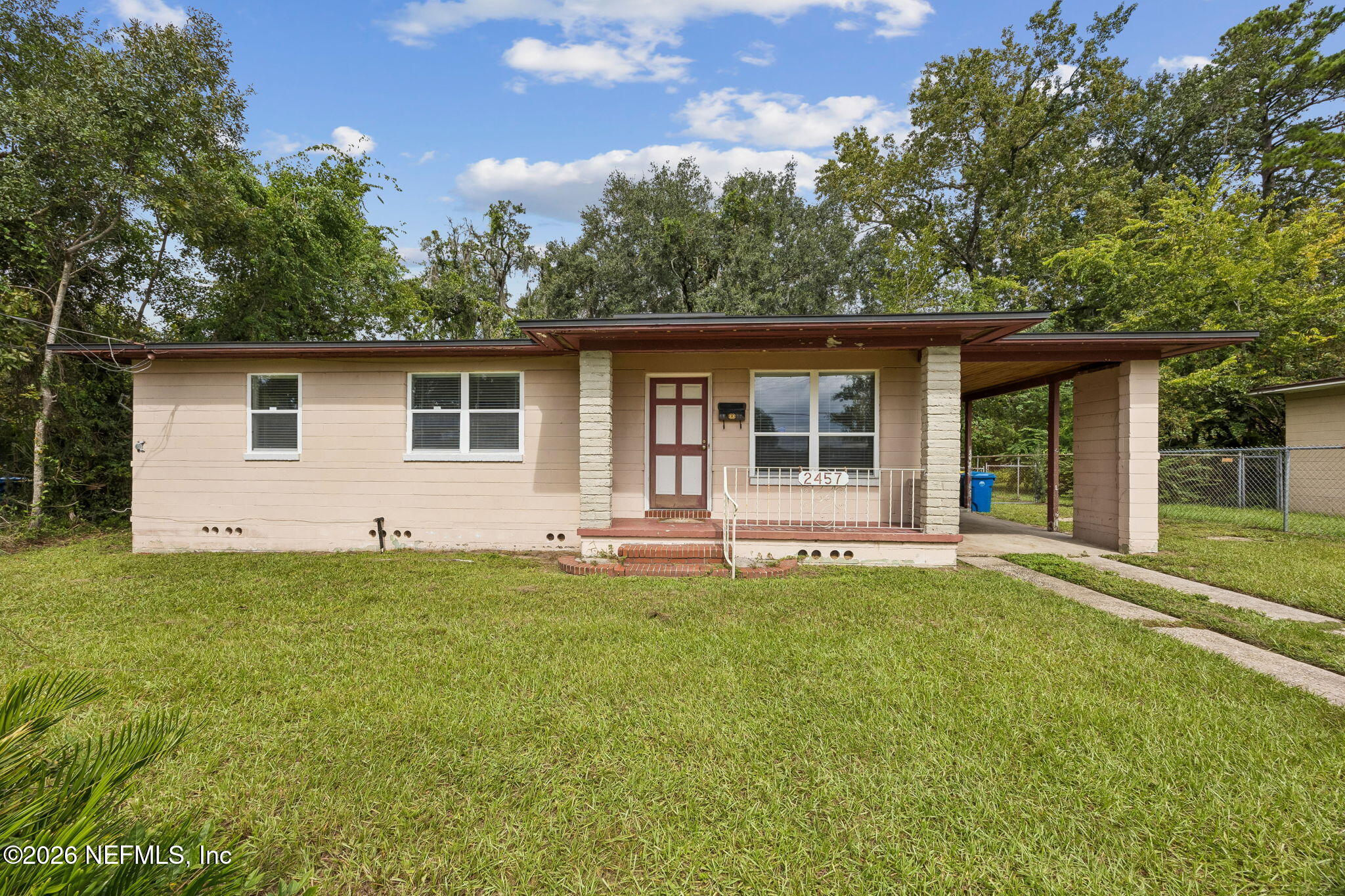 2457 Broward Road — photo