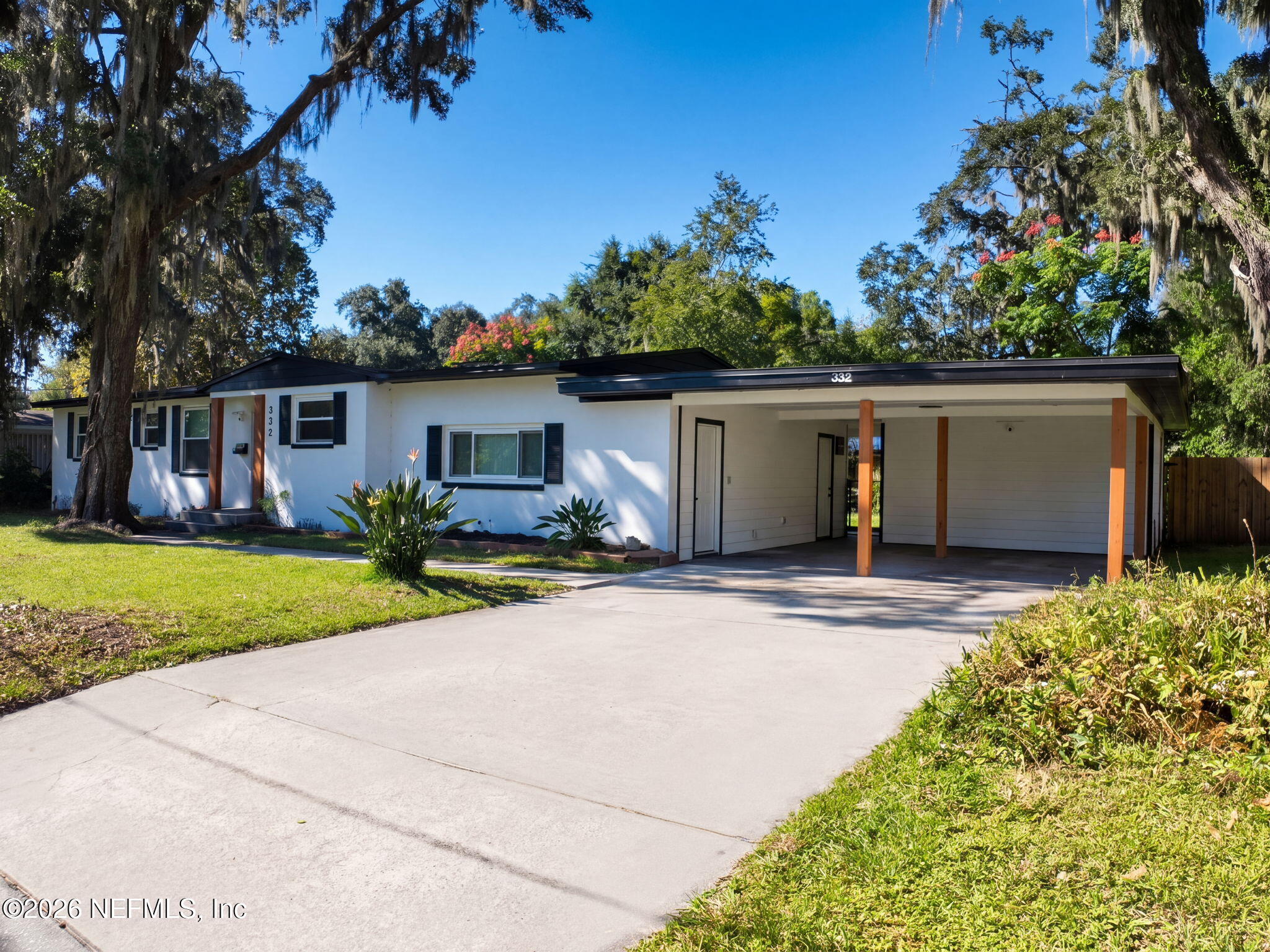332 Tidewater Circle W — photo
