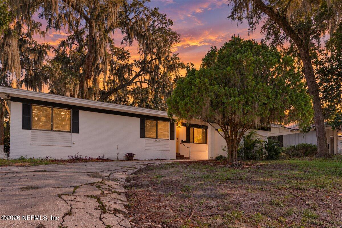 4619 Morris Road — photo
