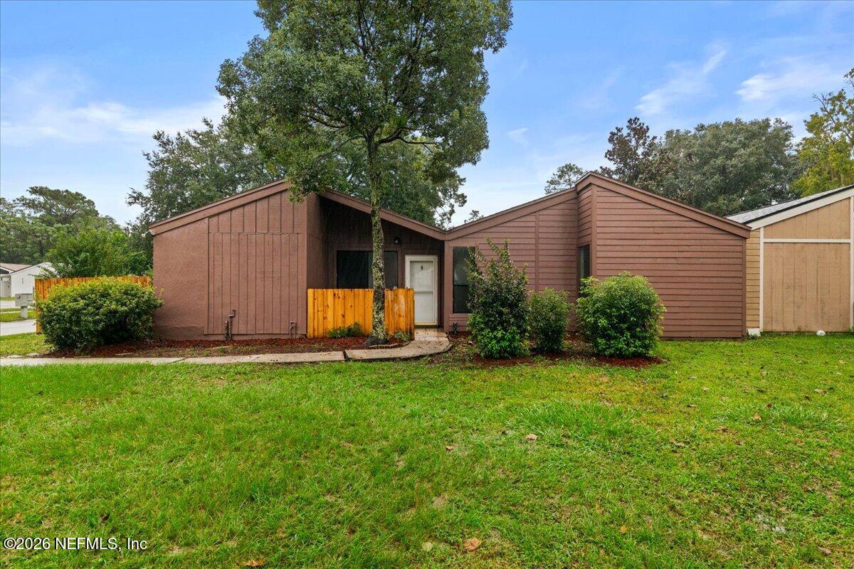 2524 Whispering Woods Boulevard Unit 3 — photo
