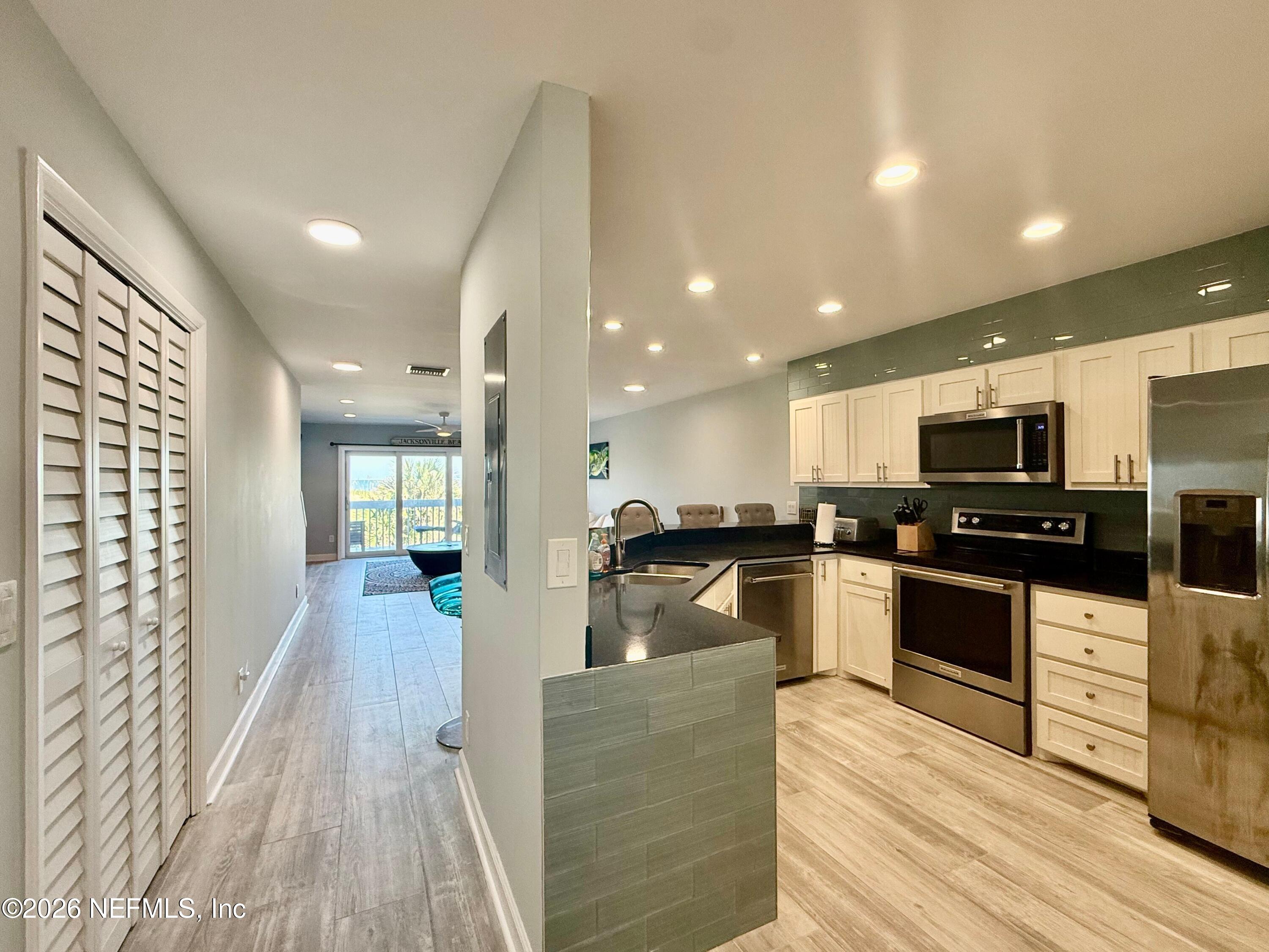 1701 1st Street N Unit 11B — photo