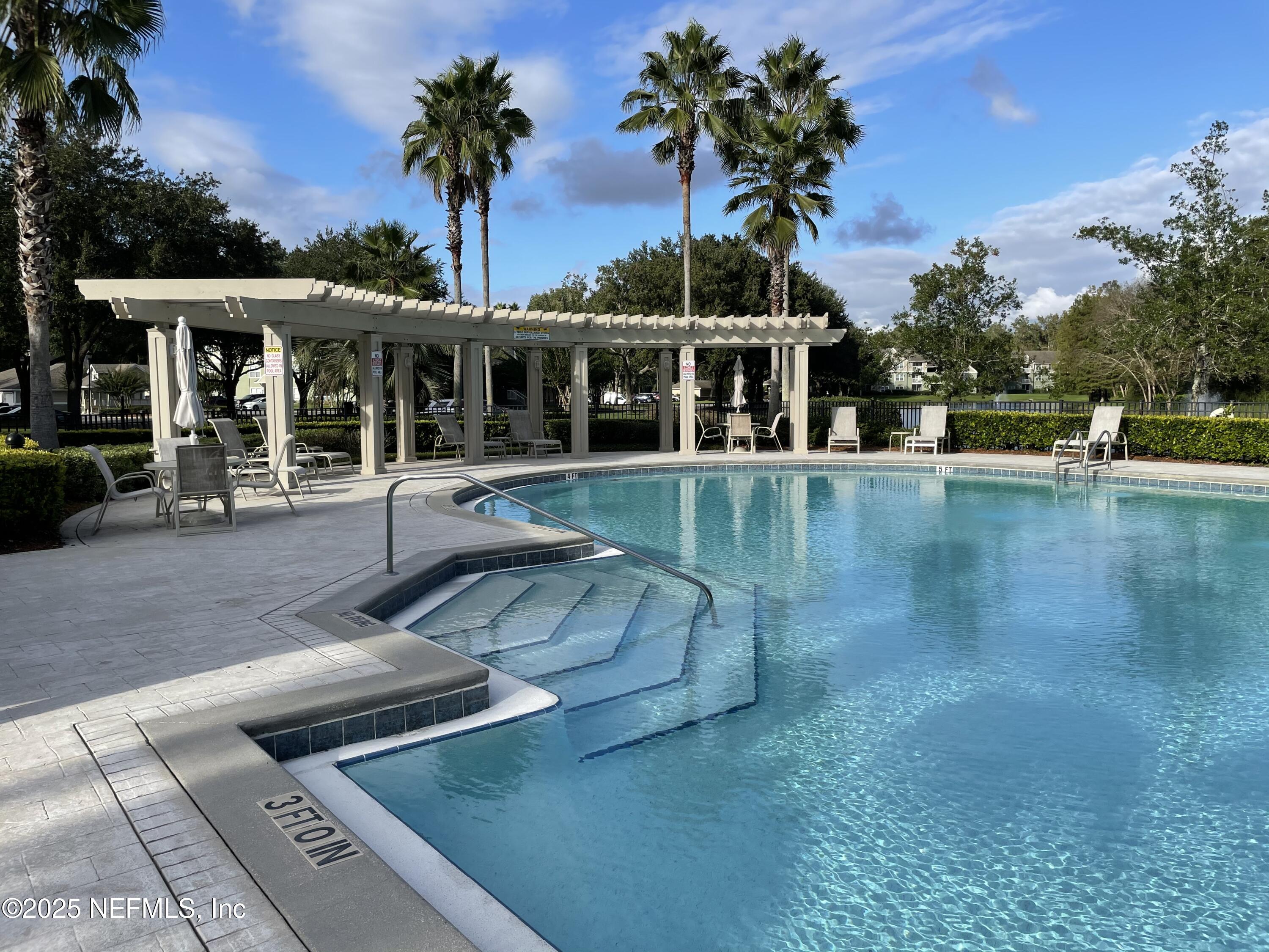 7701 Timberlin Park Boulevard Unit 215 — photo
