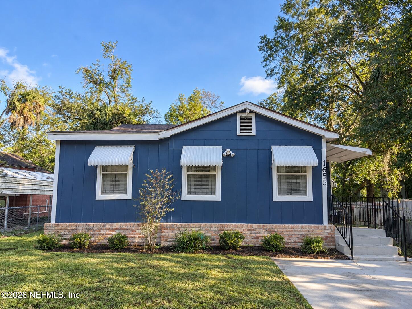 1655 W 2nd Street — photo