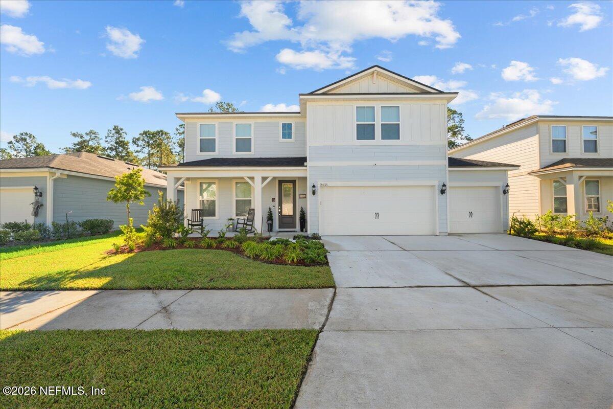 2433 Glade Lane — photo