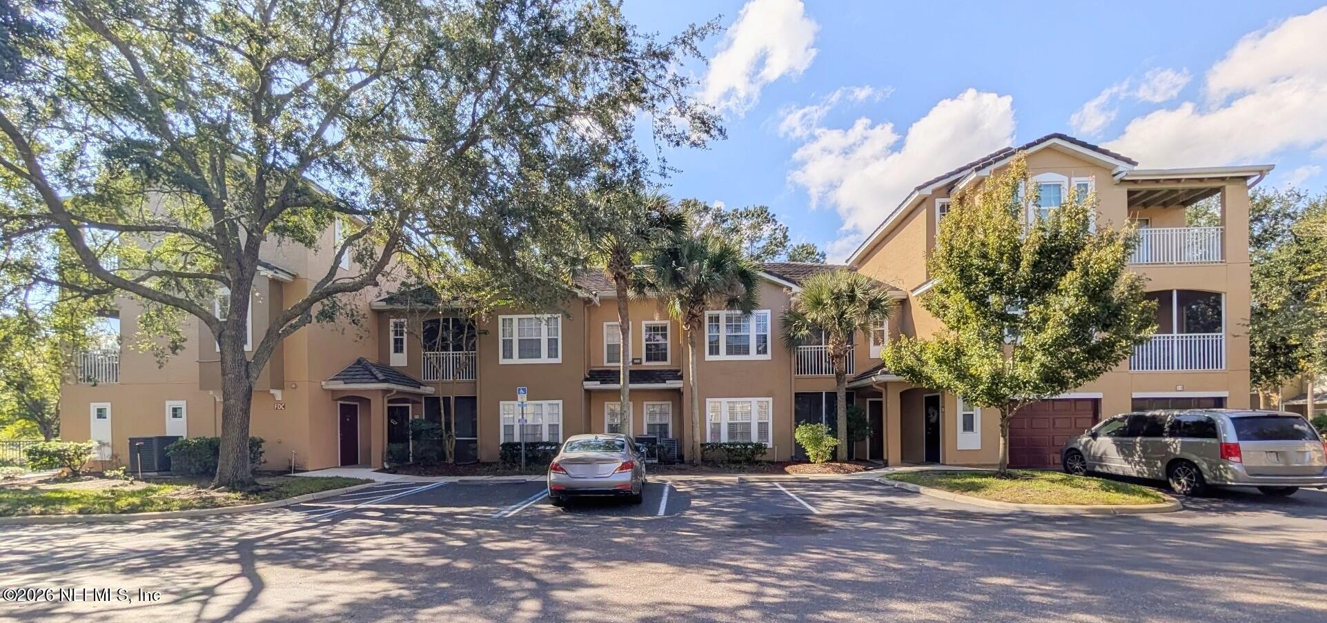 10075 Gate Parkway N Unit 302 — photo