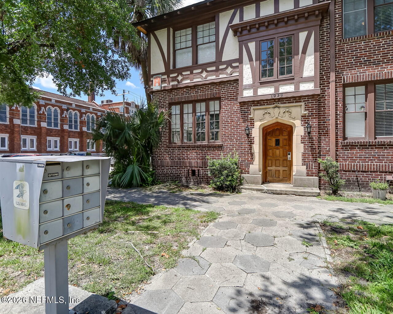1030 Stockton Street Unit 4 — photo