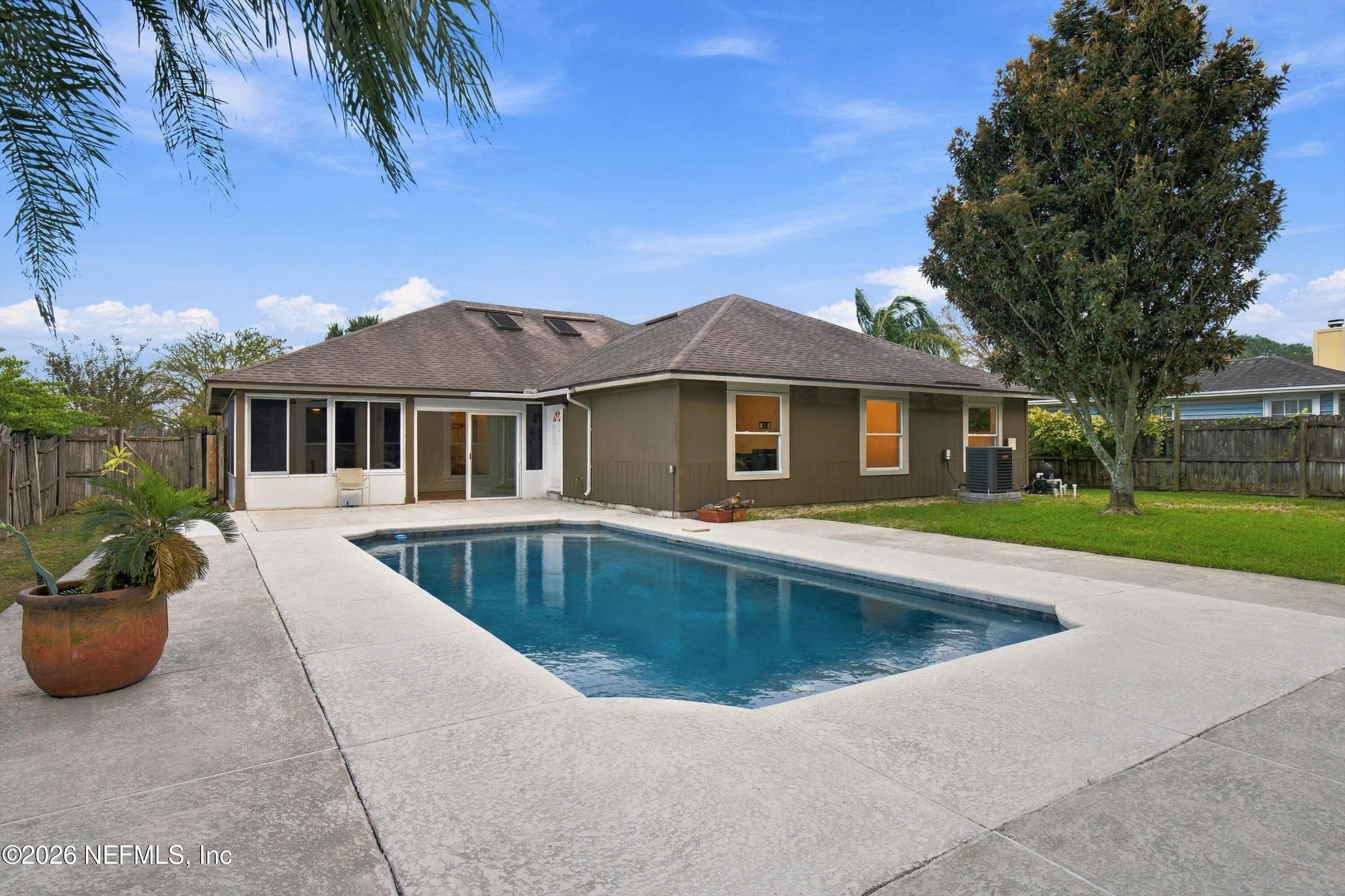 2504 Winding Spring Court — photo