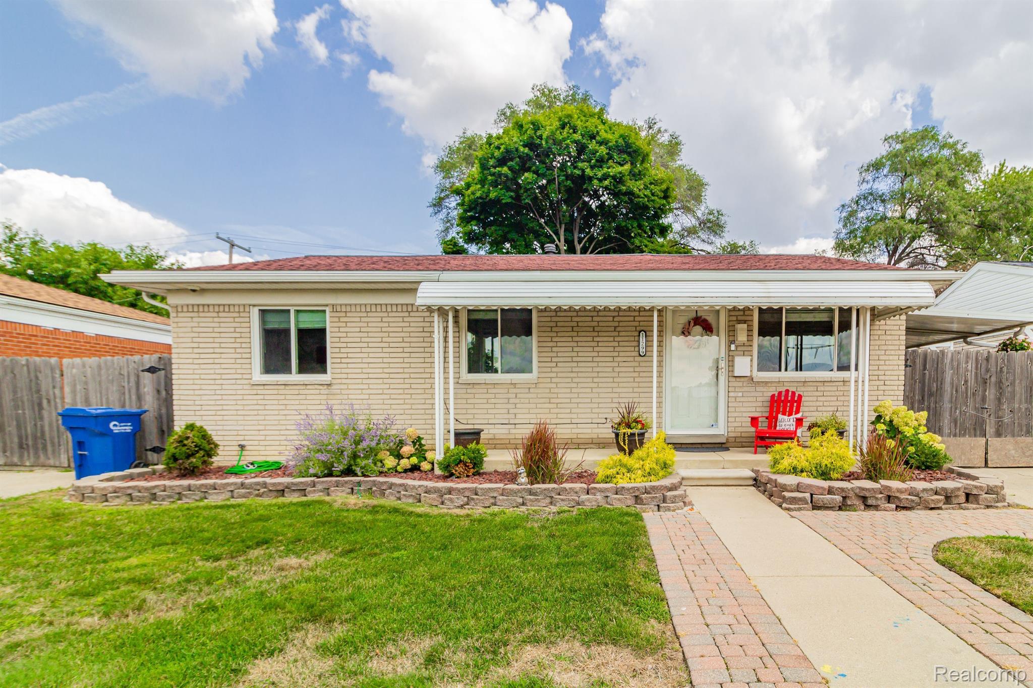 11299 Toepfer Road, Warren, MI 48089