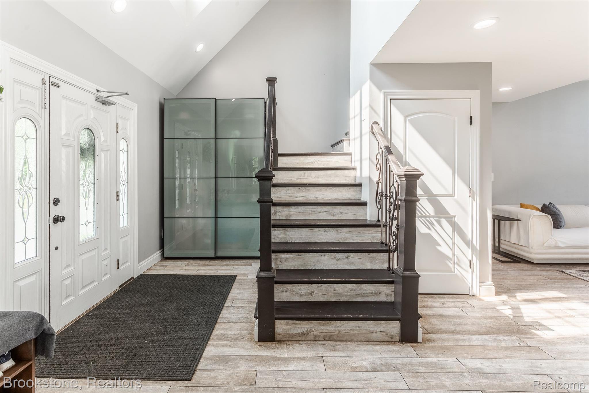 12474 James Road, Carleton, MI 48117 — photo 2