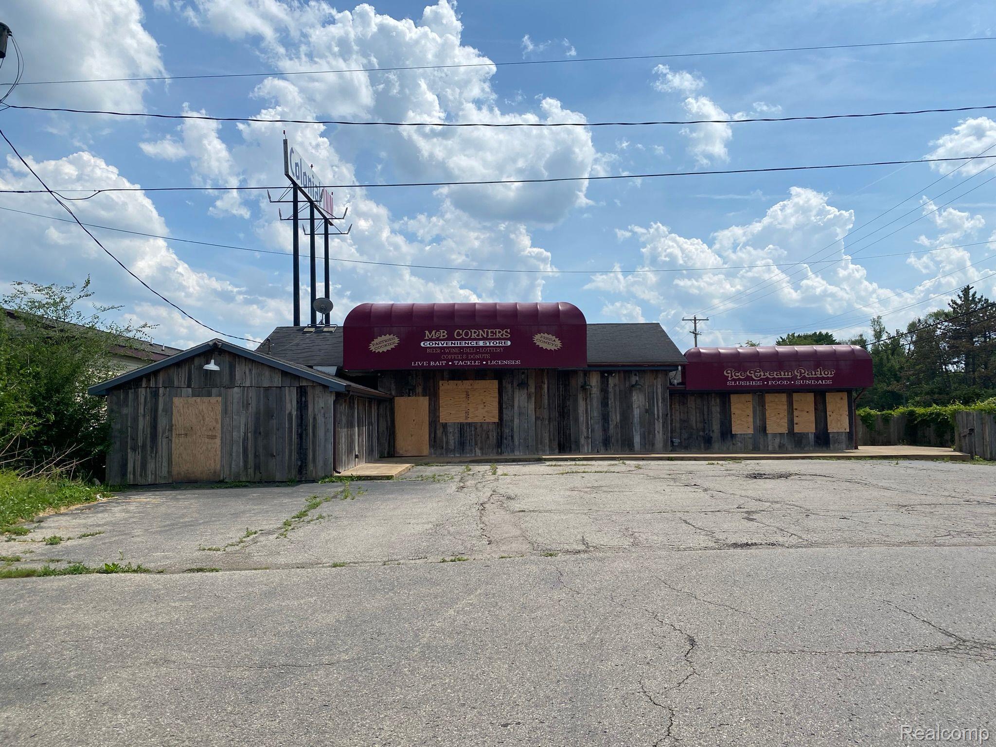 6015 Ann Arbor Road — photo