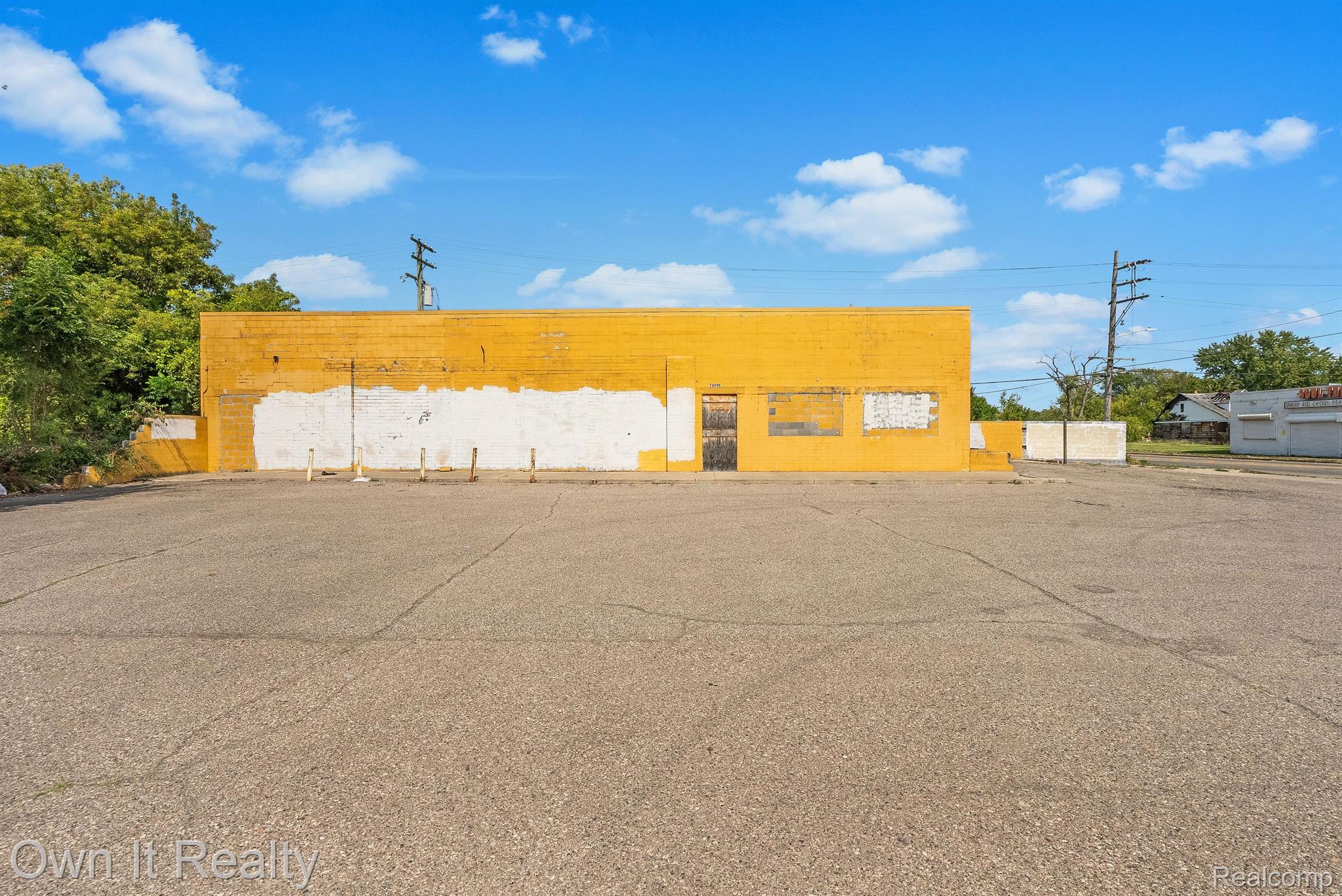 14299 Houston Whittier Street — photo